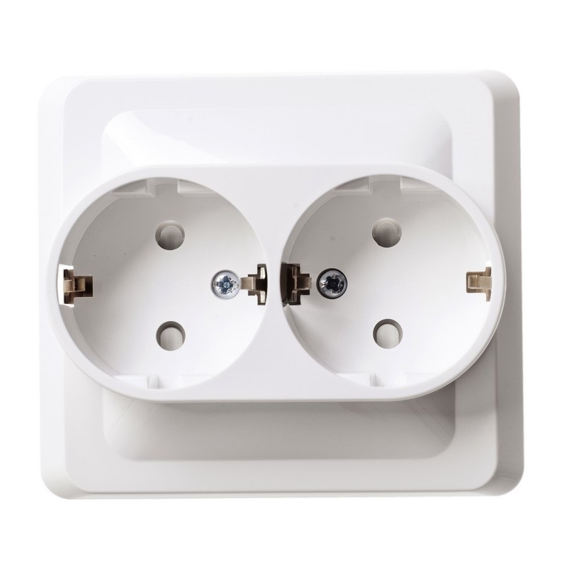 Изображение товара Розетка двойная встраиваемая Systeme electric Этюд PC16-008B с заземлением и шторками цвет белый 1 шт