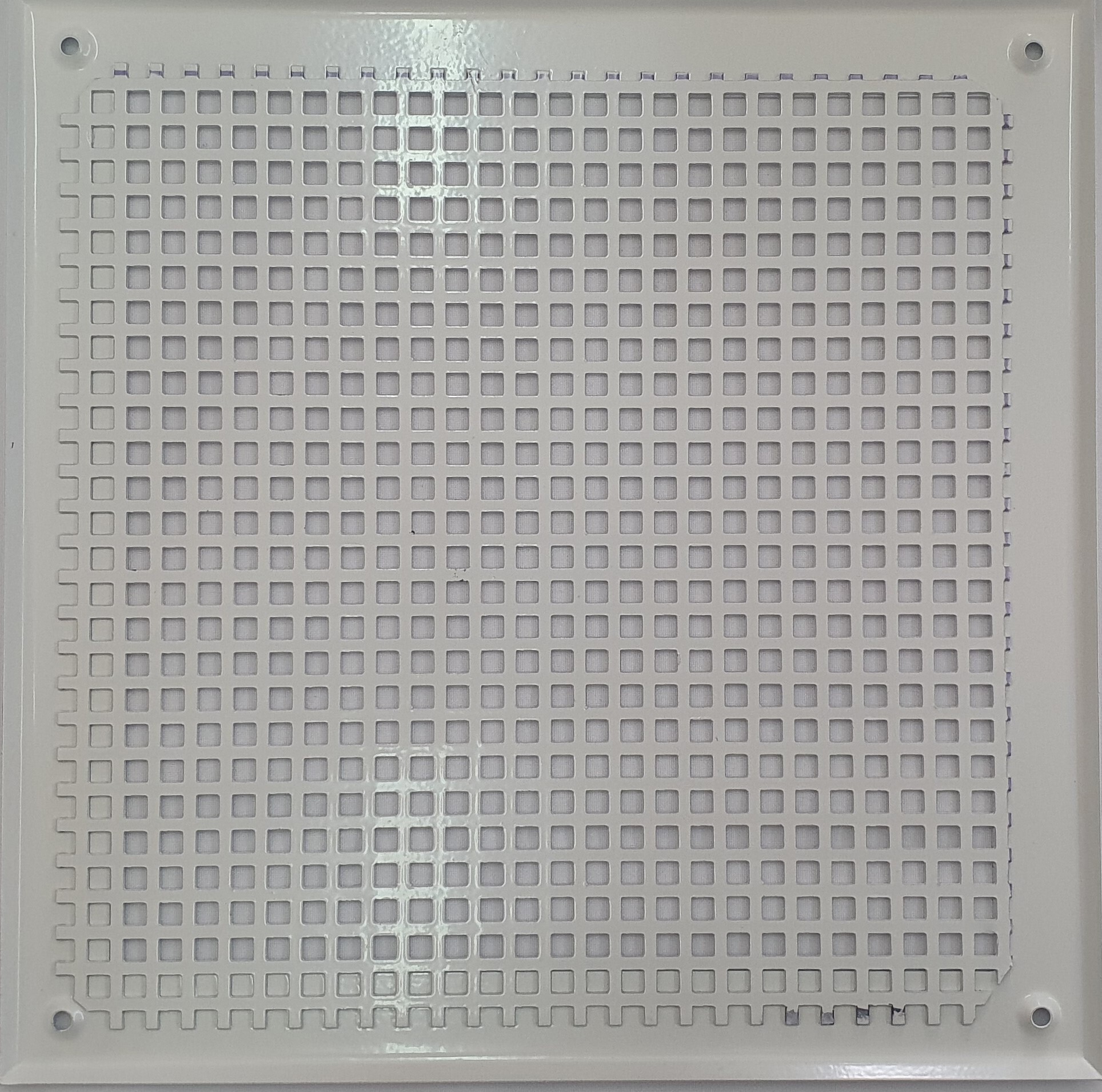 Изображение товара Решетка вентиляционная VR 350x350 мм ШАМРАЙ сталь белая резьбовой монтаж