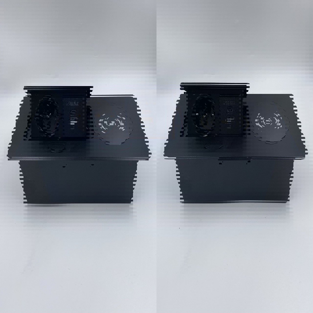 Изображение товара POLO выдвижная встраиваемая розетка с беспроводной зарядкой USB A USB C черная