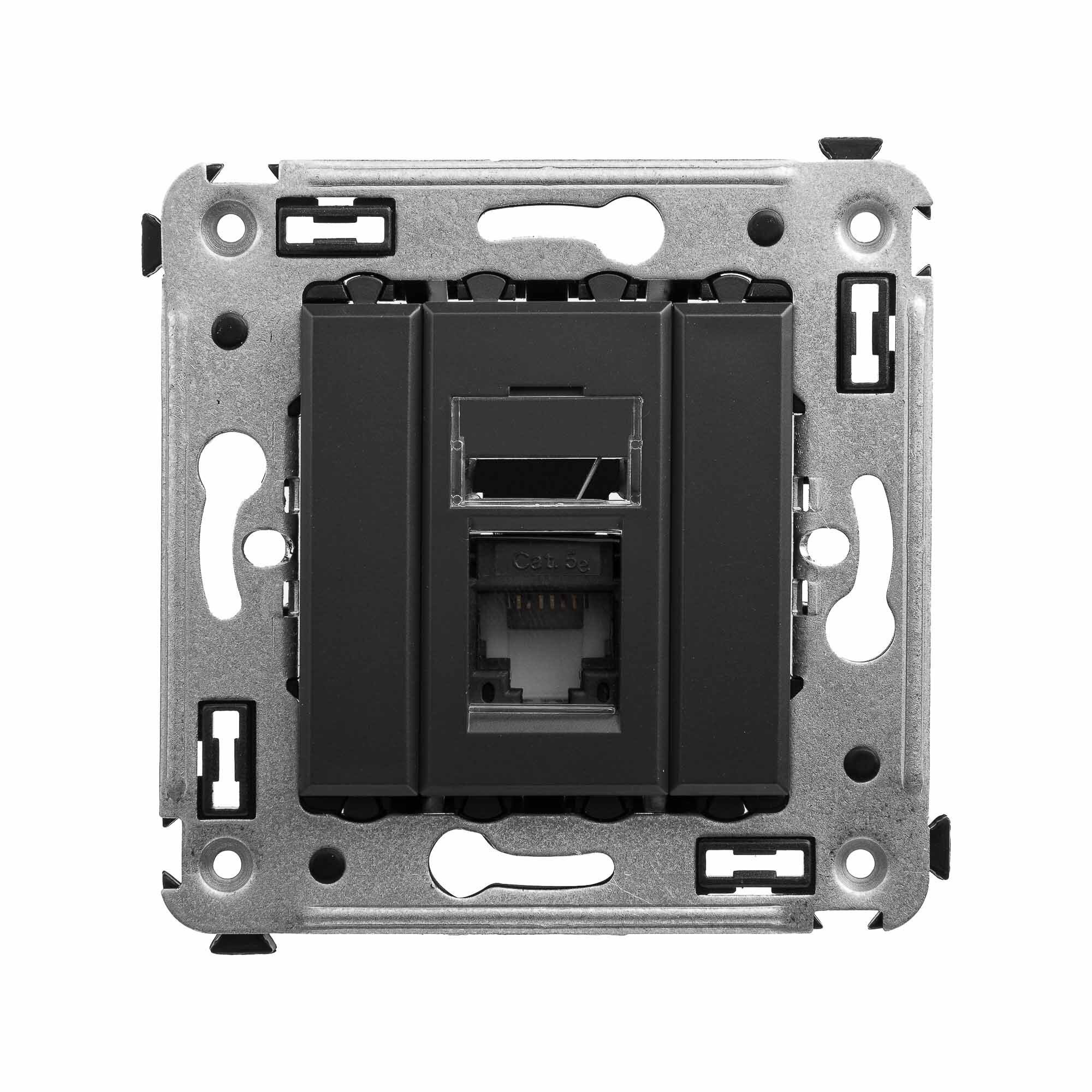 Изображение товара Розетка компьютерная встраиваемая Dkc Avanti 4412463 RJ-45 Cat 5e цвет черный