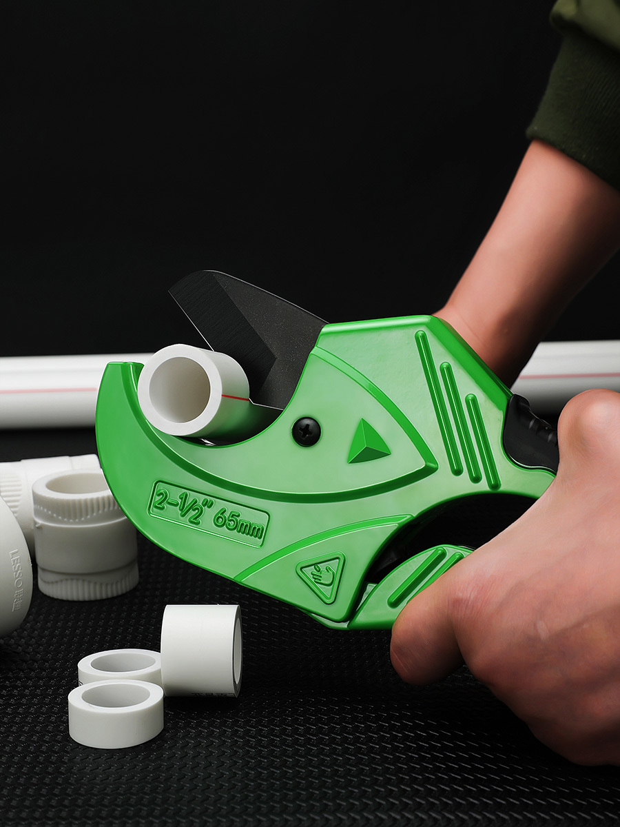 Изображение товара Труборез GOODKING TR-1065 для пластиковых и металлопластиковых труб до 65 мм