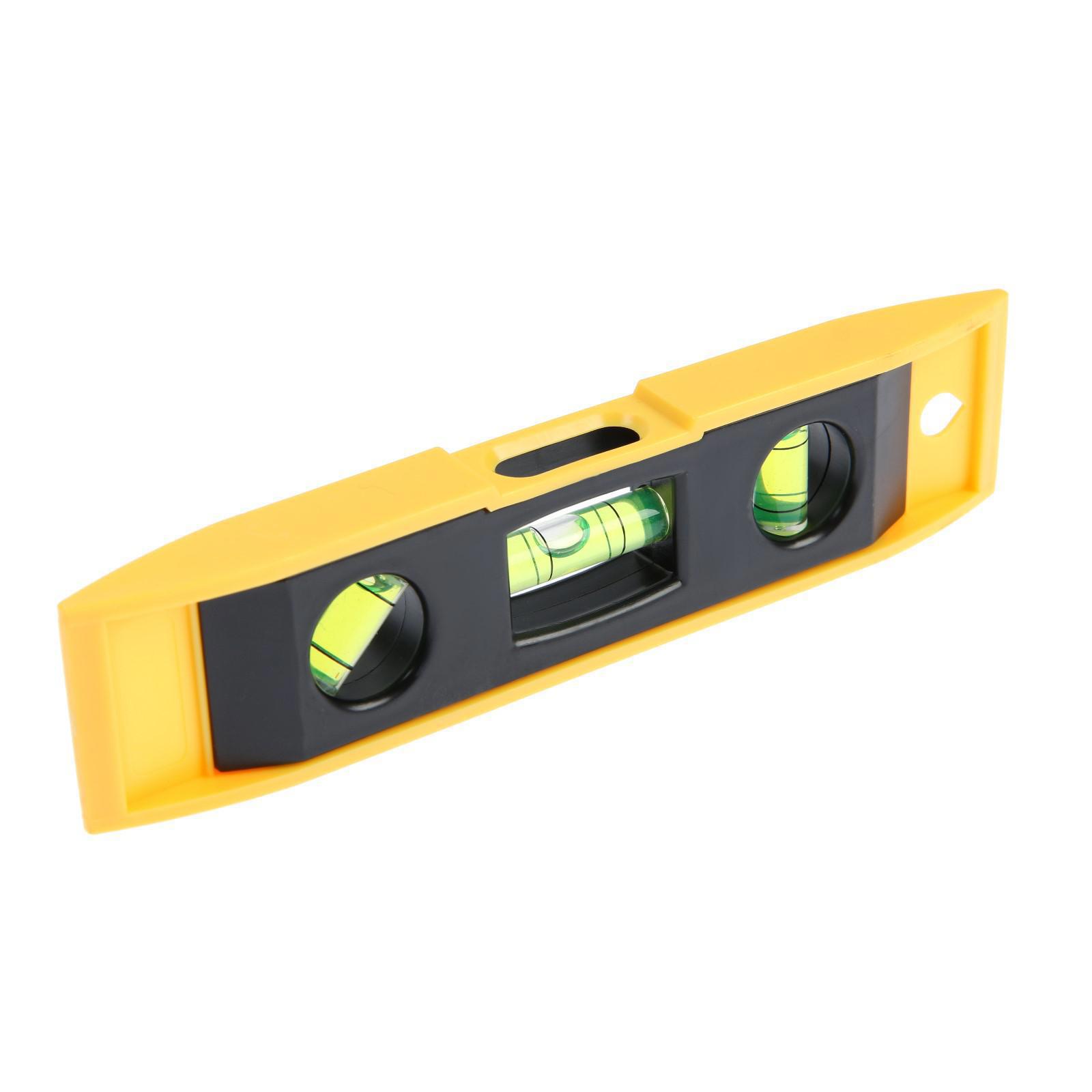 Изображение товара Пузырьковый уровень Тундра 1220209 магнитный 150 мм 3 глазка для строительных работ