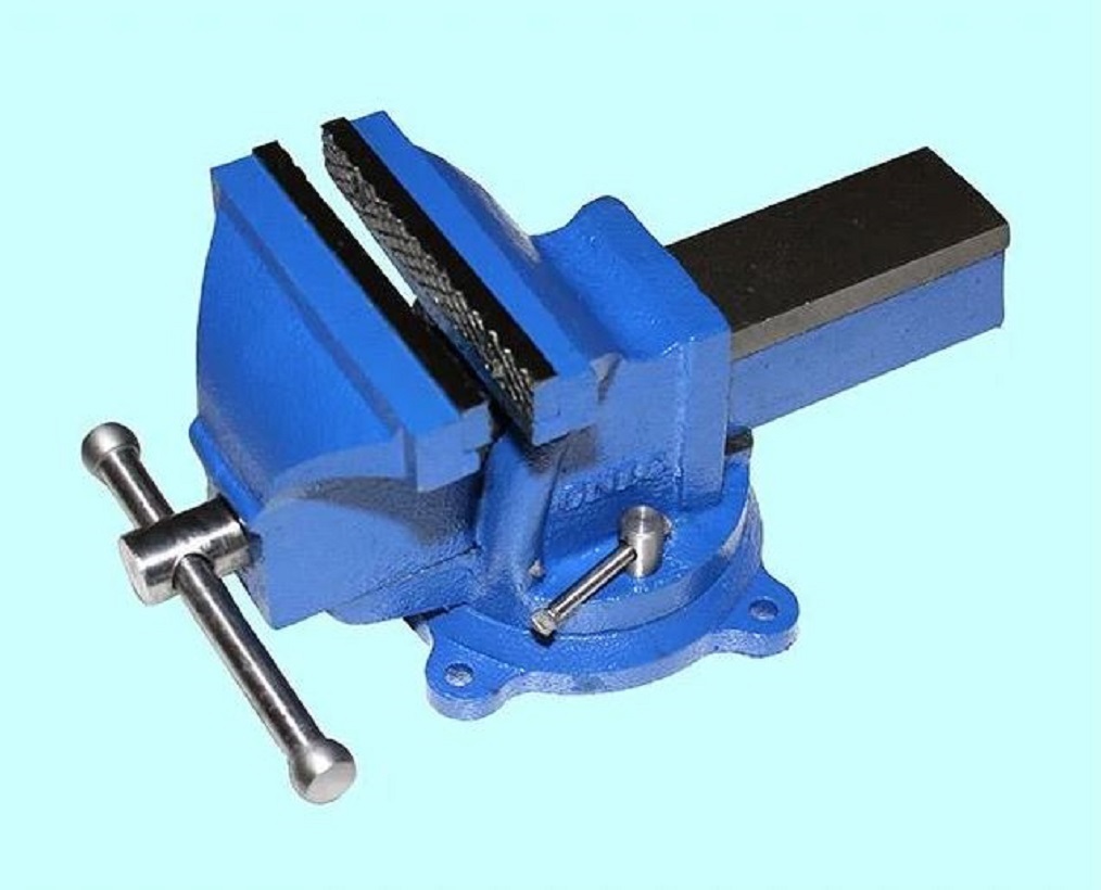 Изображение товара Тиски слесарные CNIC LT96206 поворотные 150 мм облегченные