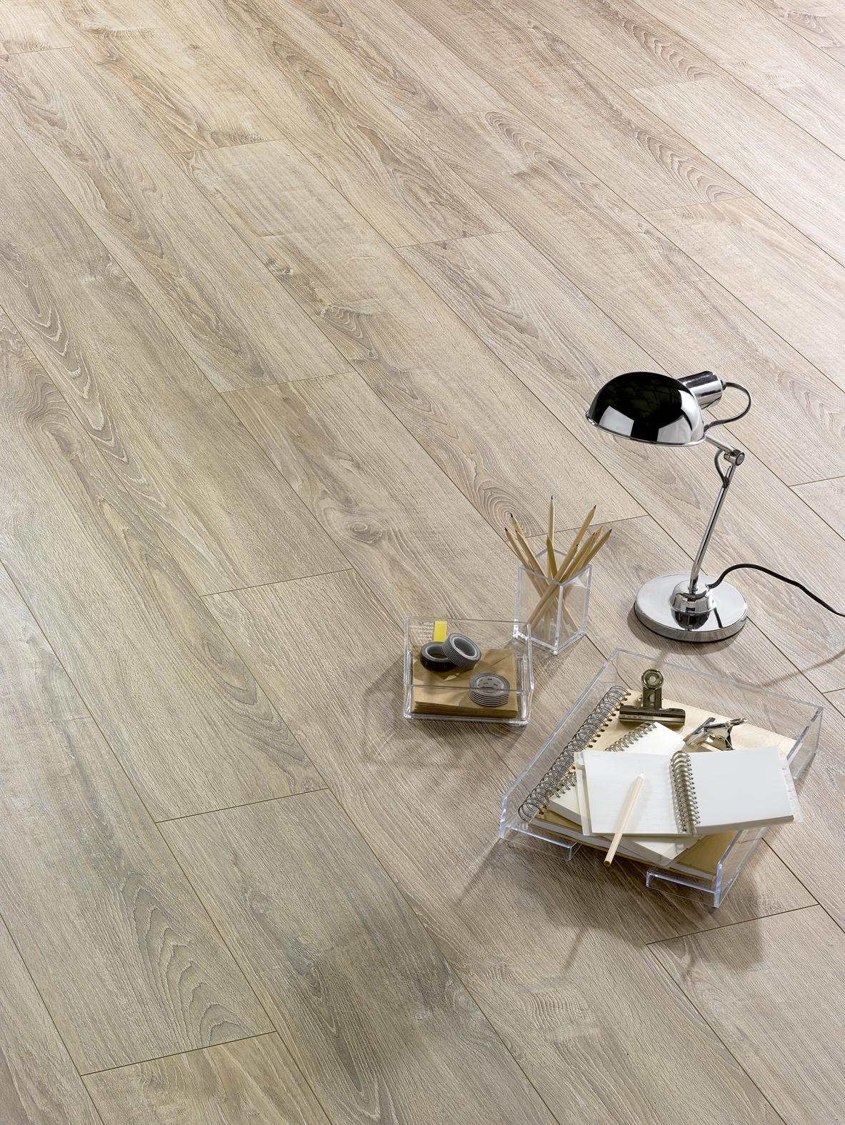 Изображение товара Ламинат Alsafloor Solid Plus Majorca Oak 628 12 мм 4 фаски влагостойкий