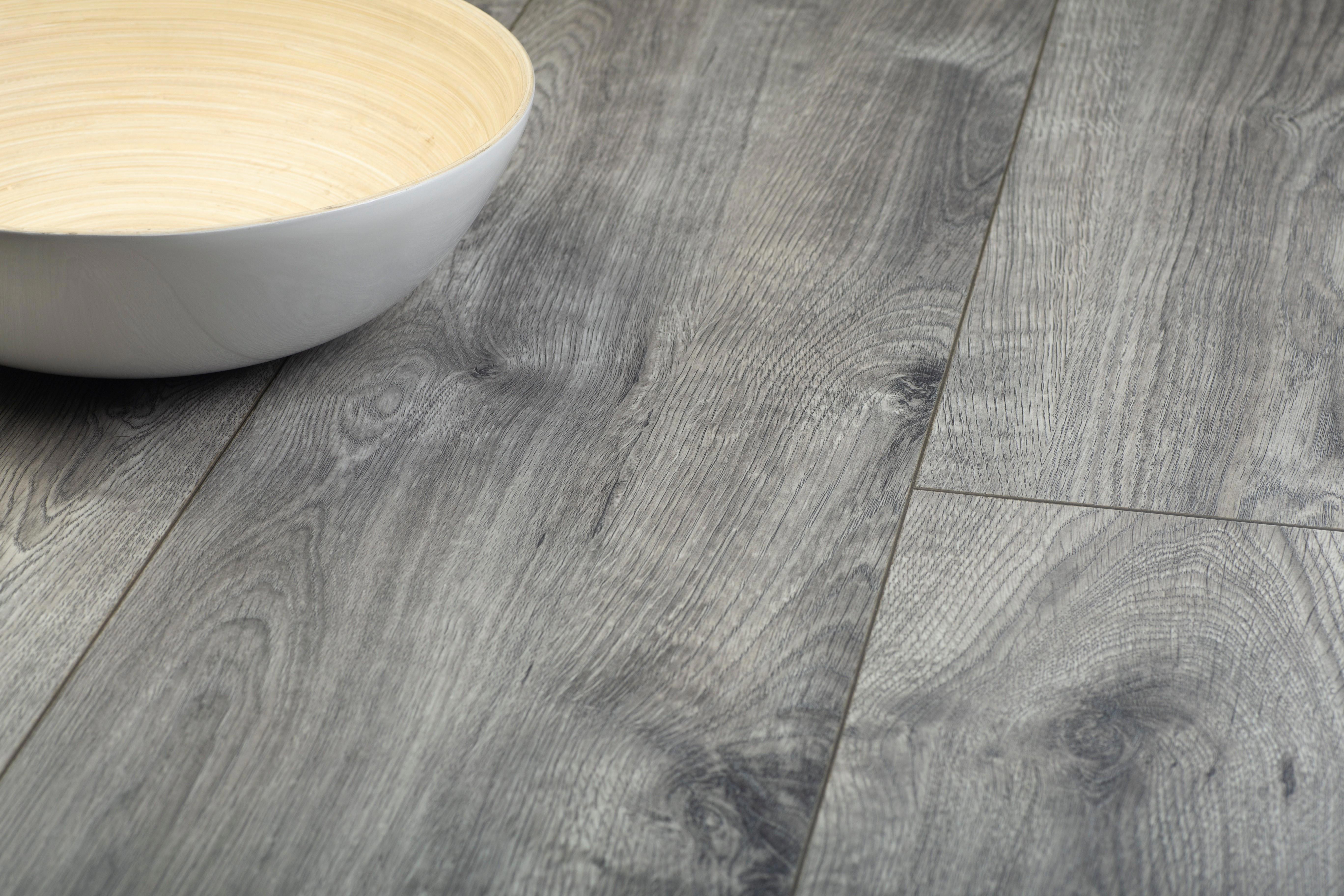 Изображение товара Ламинат Kronopol Fiori Aurum Iris Oak 33 класс влагостойкий с фаской 10 мм 1.67 м² Польша