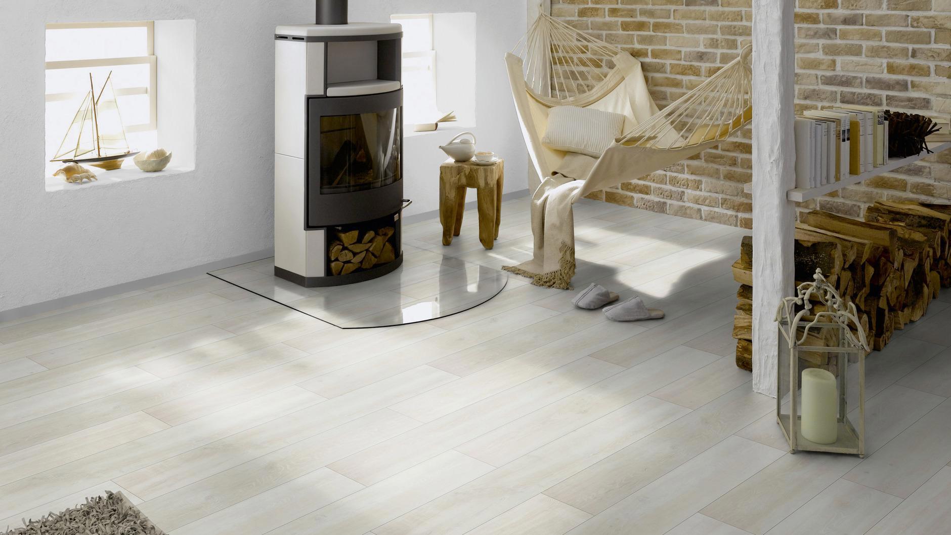 Изображение товара Ламинат Ter Hurne Дуб Кристально-серый 32 класс 8 мм с фаской