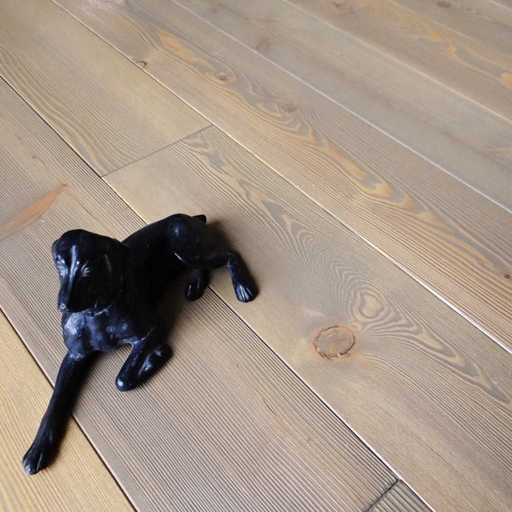 Изображение товара Массивная доска "Капучино" 15 мм лиственница рустик УФ-лак 1.97 м²