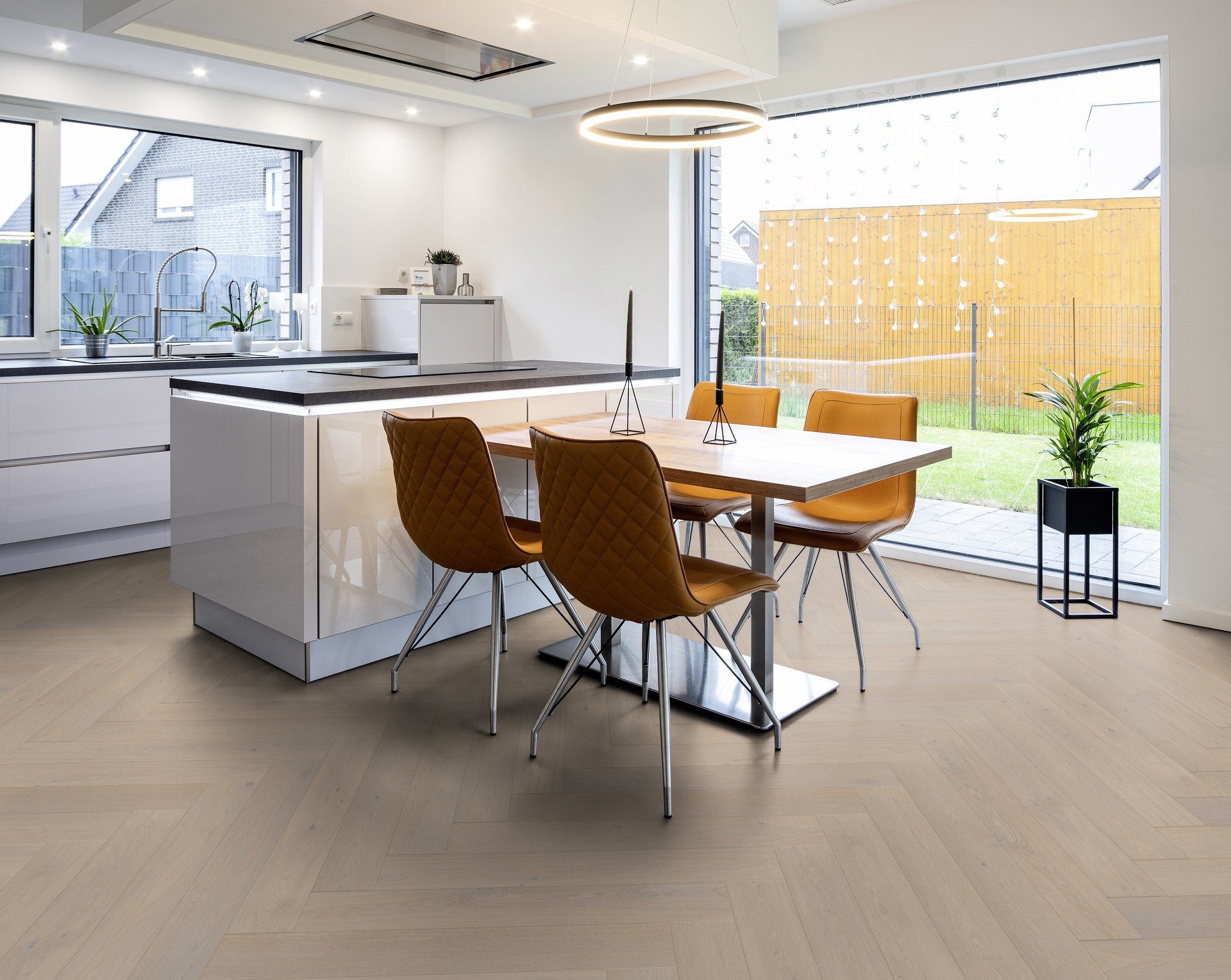 Изображение товара Паркетная доска Ter Hurne 12 мм с фаской из дуба, Германия, экологичный пол