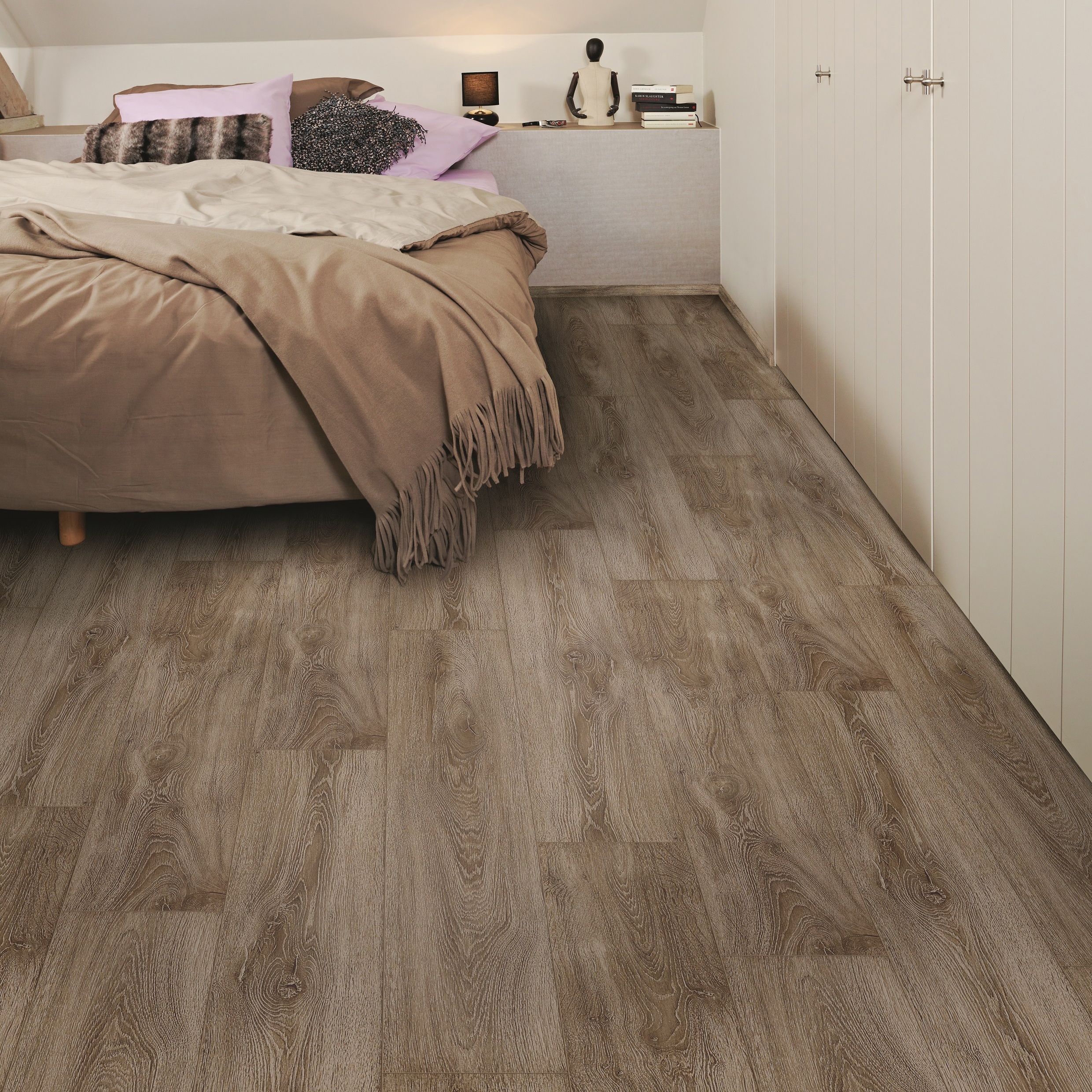 Изображение товара Ламинат AlixFloor City Line Дуб портовый беленый 33 класс 12 мм с фаской 1.342 м² Россия