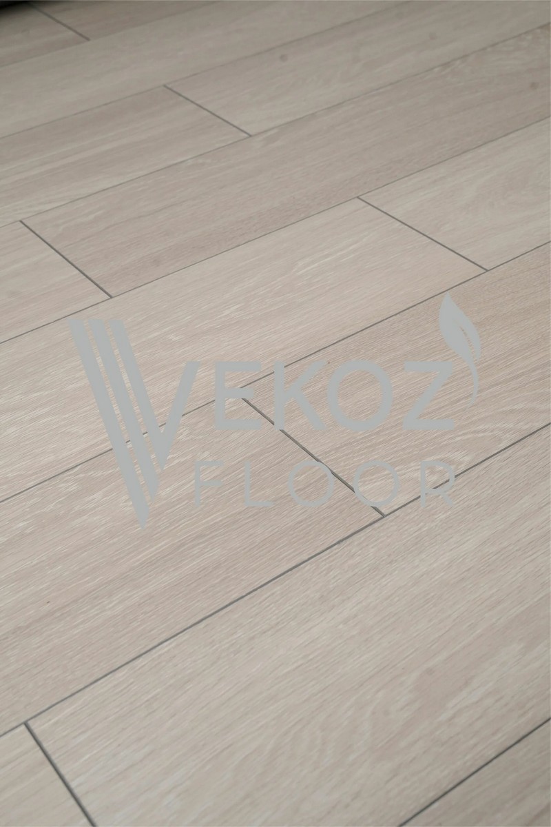 Изображение товара Ламинат Vekoz Floor Verde Дуб какао 8 мм 32 класс V- фаска водостойкий
