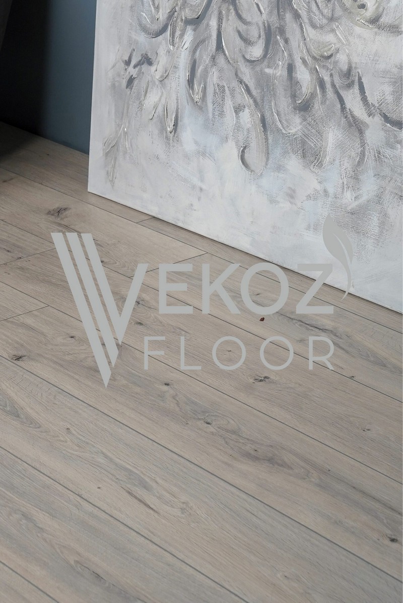 Изображение товара Ламинат Vekoz Floor Verde Дуб Лофт 32 класс влагостойкий с фаской 8 мм