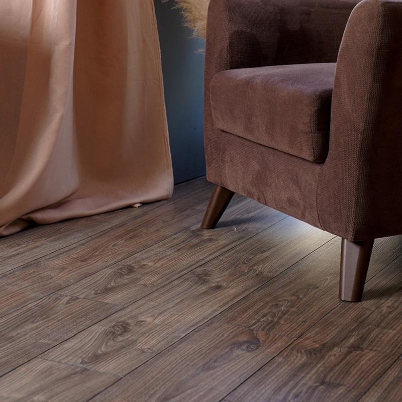 Изображение товара Ламинат Vekoz Floor Azzurro Дуб Шоколадный 33 класс влагостойкий 8 мм с фаской