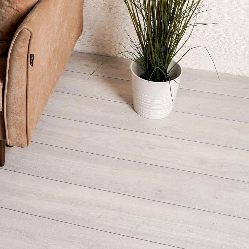 Изображение товара Ламинат VivaFloor Хьюстон светлый 32 класс толщина 8 мм 2.1 м² с фаской