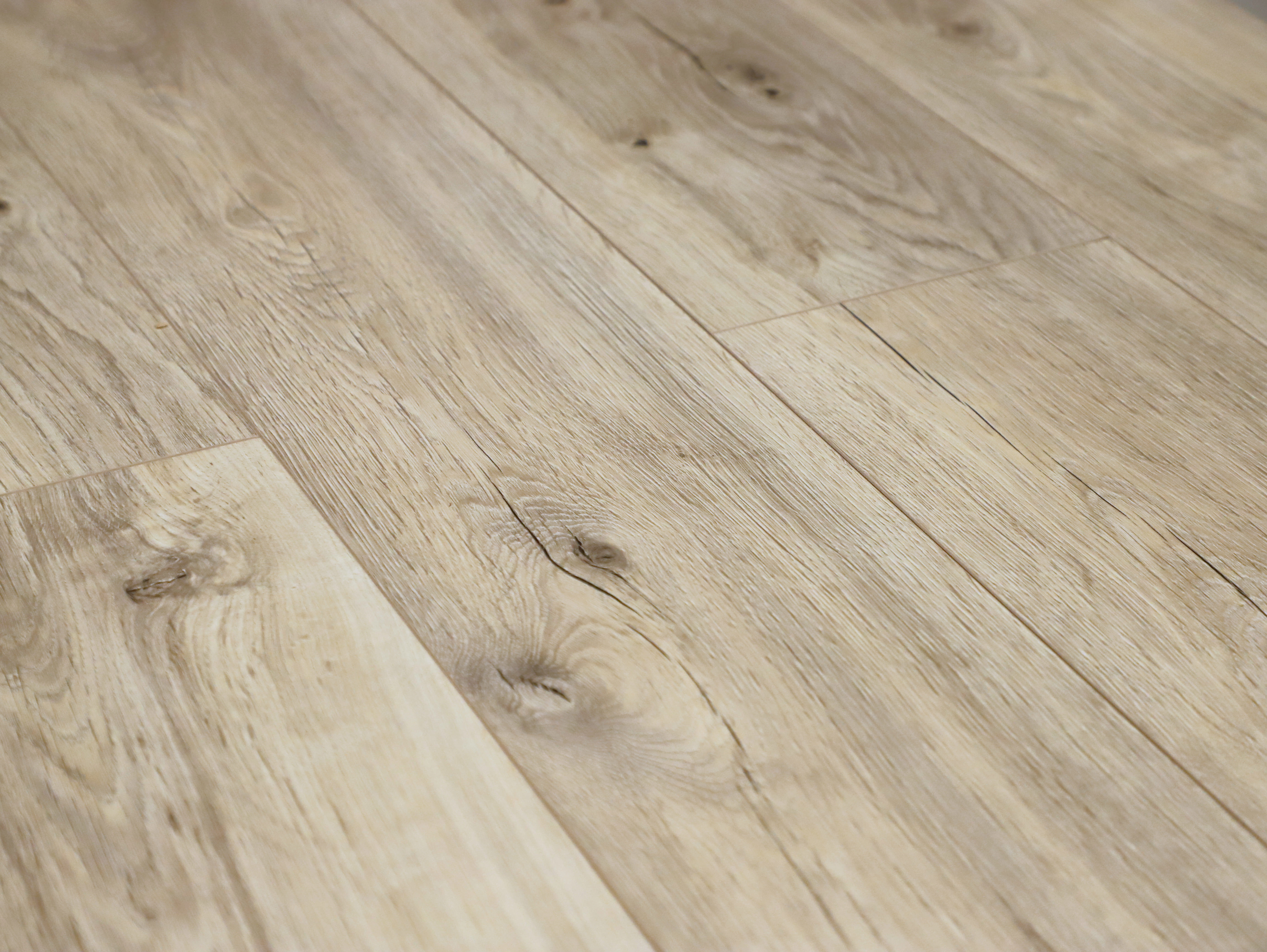 Изображение товара Ламинат Kronopol Modern Strong Дуб Гресео 33 класс 8 мм фаска 2.40 м²