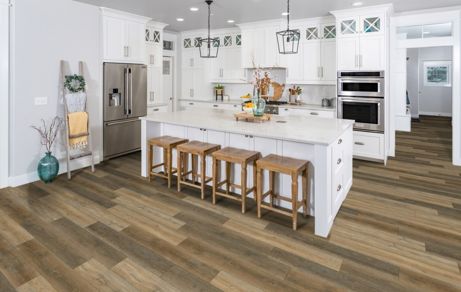 Изображение товара Кварц-виниловая плитка FirmFit Discovery EW-2408 Тейде 34 класс влагостойкая для коммерческих помещ