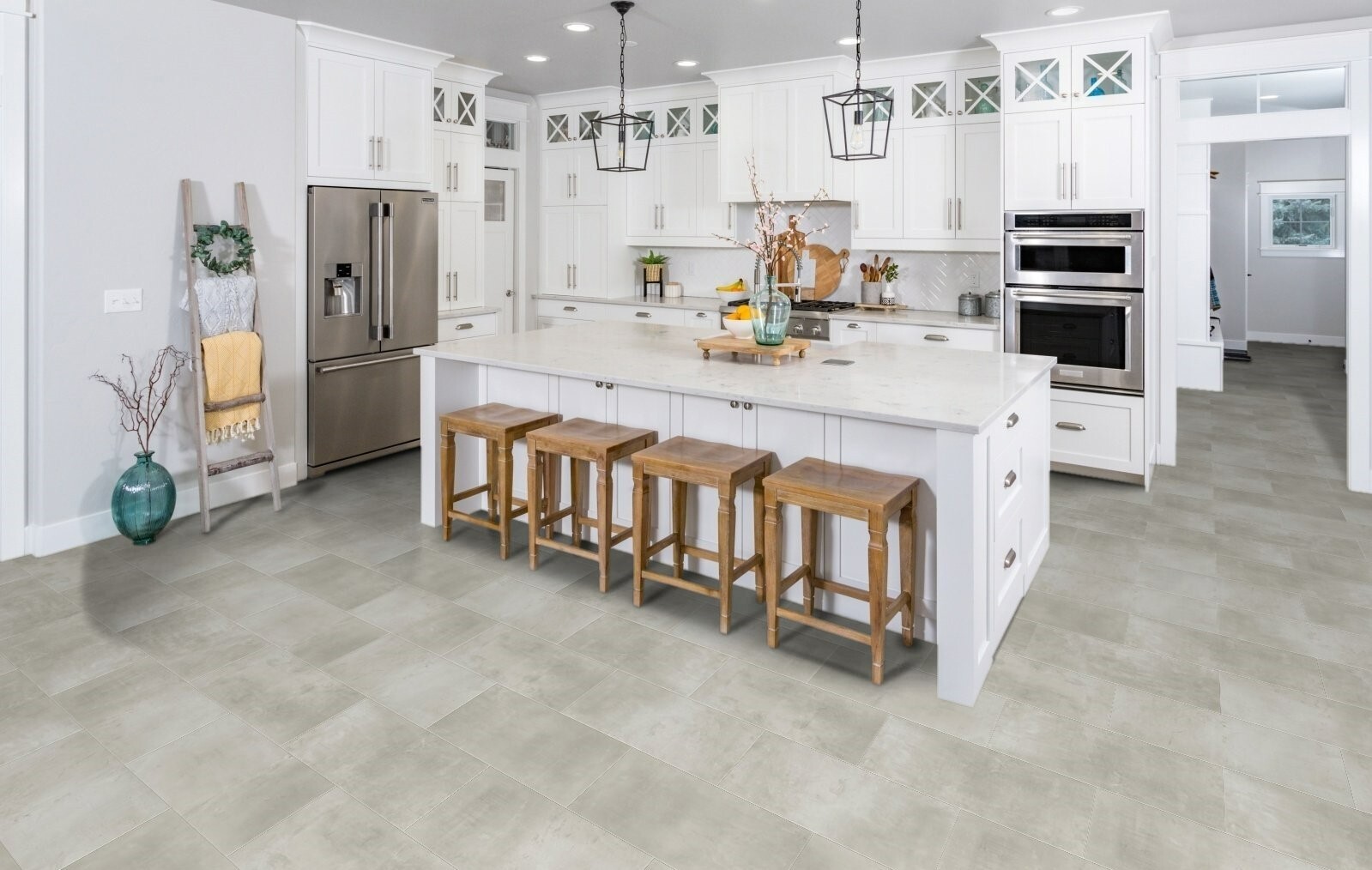 Изображение товара Кварц-виниловая плитка FirmFit Tiles Бетон Серый 34 класс 5 мм