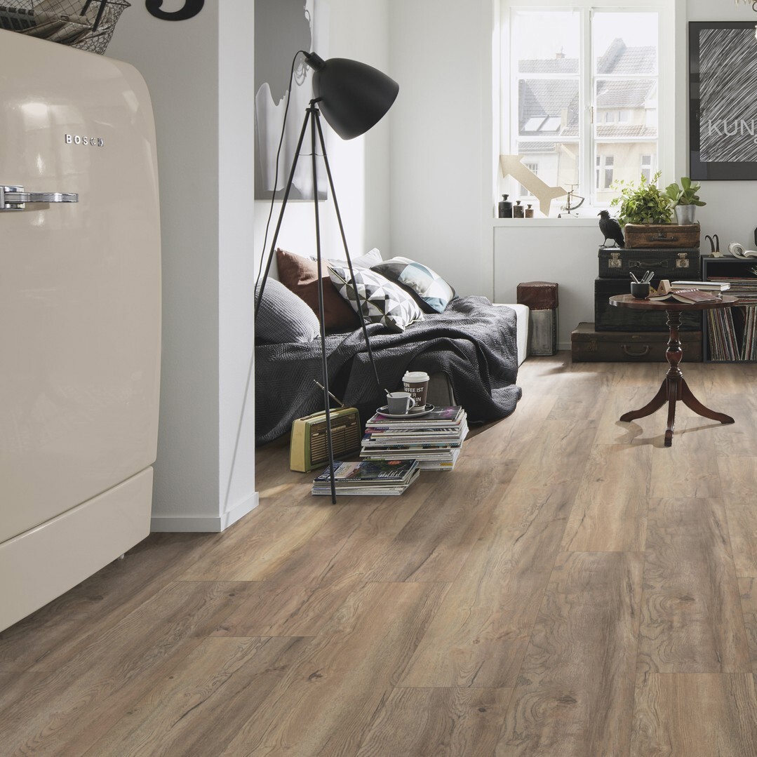 Изображение товара Ламинат Wineo 700 wood L V4 Дуб Испанский Бежевый 33 класс толщина 8 мм с фаской 2.69 м², цена за упаковку