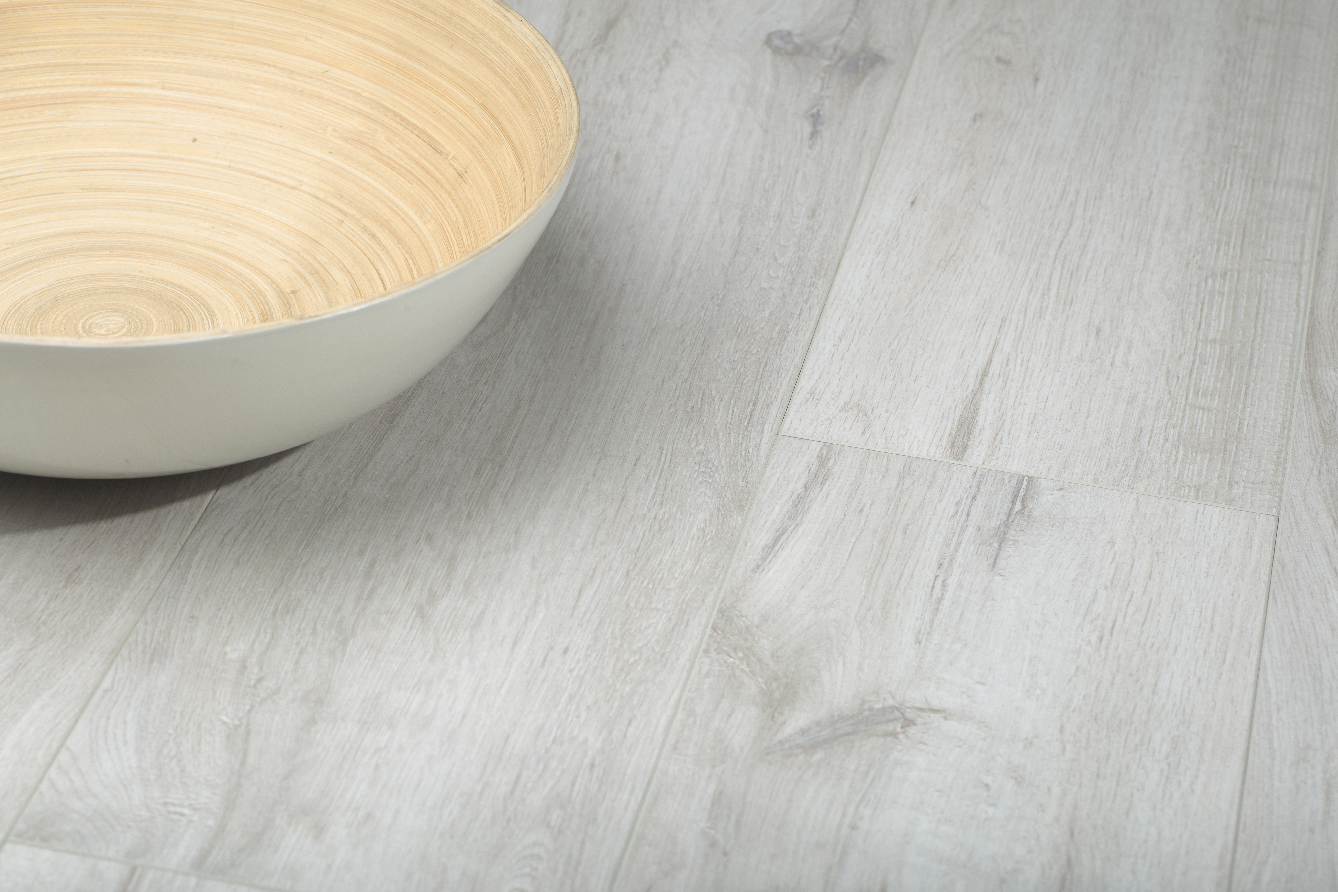 Изображение товара Ламинат Classen Adventure WR Avola Oak 32 класс 8 мм фаска 2.03 м² Германия