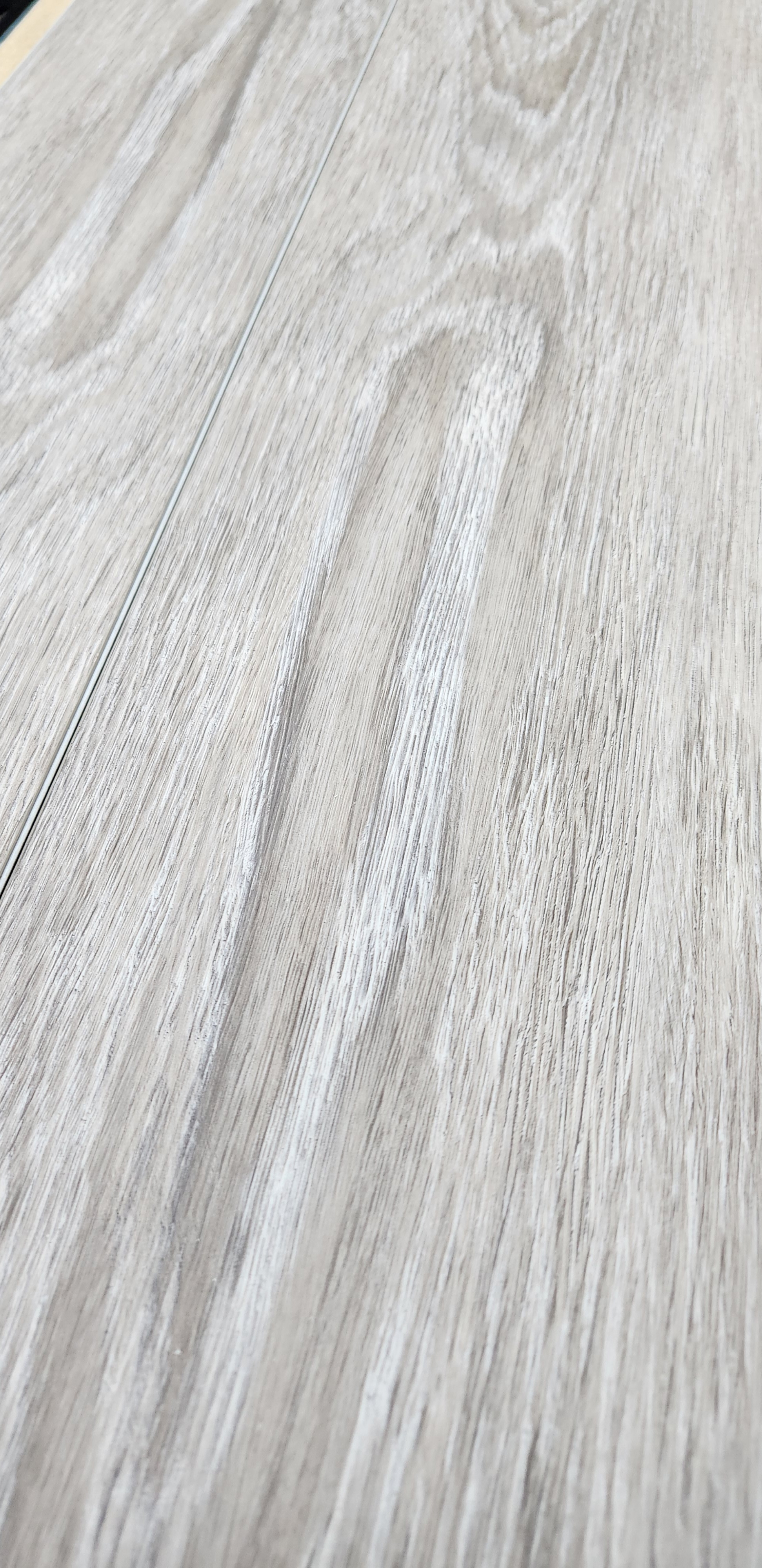 Изображение товара СПК плитка Woodstyle Florence 34 класс толщиной 4 мм для пола ванны и гостиной