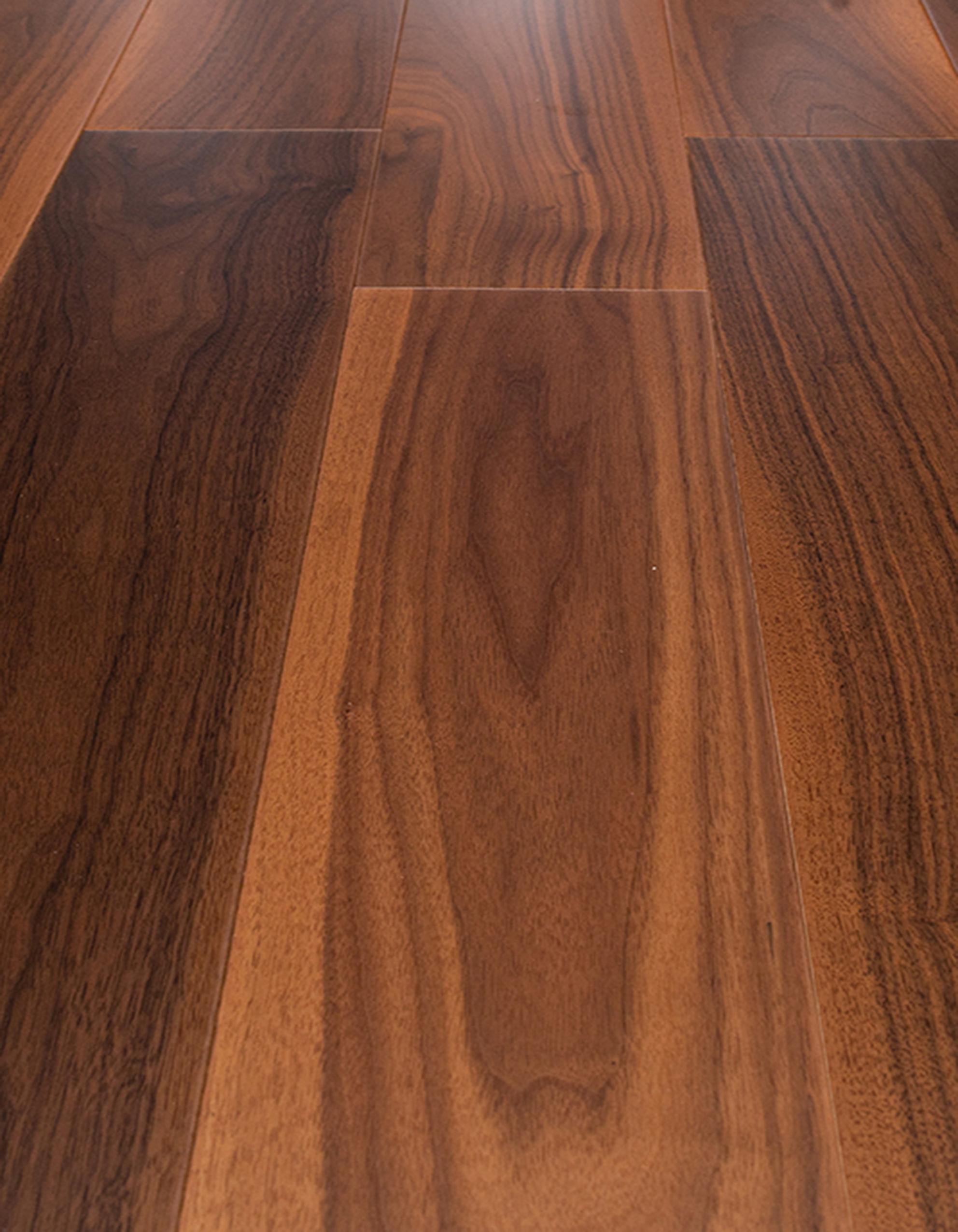 Изображение товара Паркетная доска DW Flooring орех DW-035CDL 23 класс толщина 14 мм с фаской 2.888 м², цена за упаковку