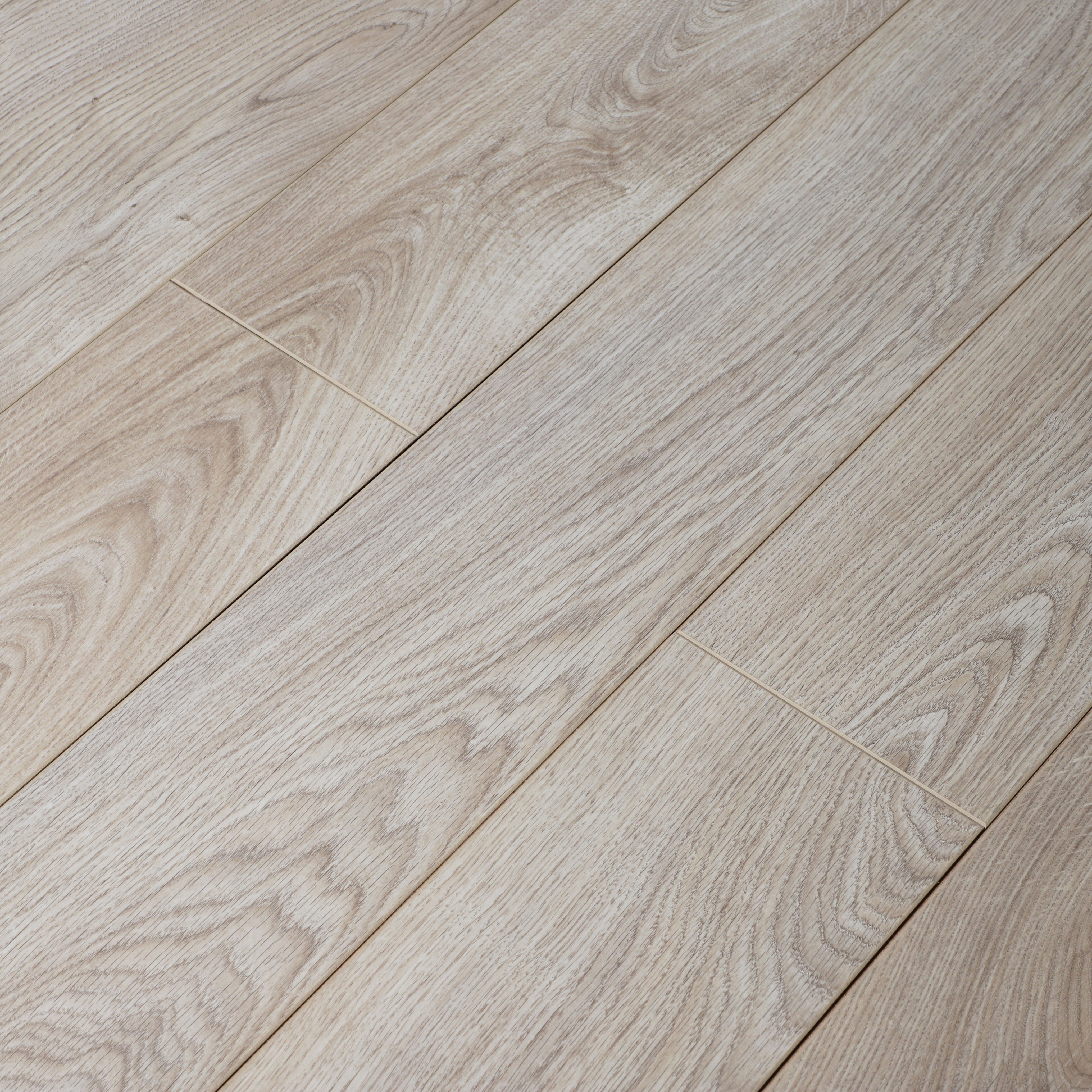 Изображение товара Ламинат Timber Harvest Дуб Тиладж 33 класс, влагостойкий, толщина 8 мм, фаски 2.005 м2