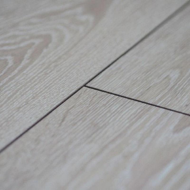 Изображение товара Ламинат Woodstyle Базальт 33 класс с фаской 12 мм влагостойкий 1.35 м²