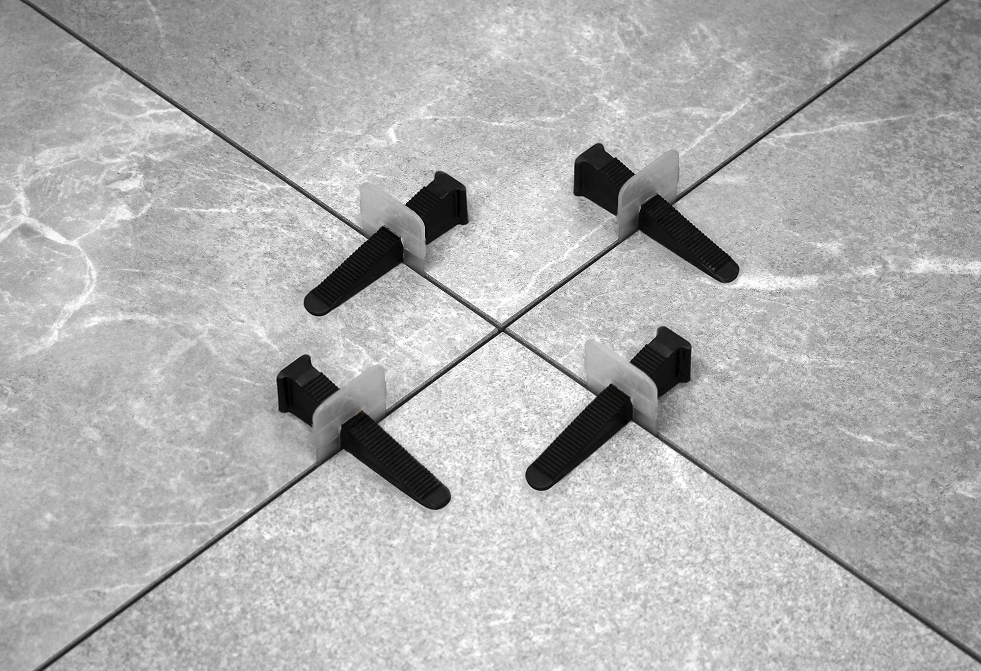 Изображение товара Зажим для выравнивания плитки TLS-PROFI 0.5 мм 100 шт для ровных швов