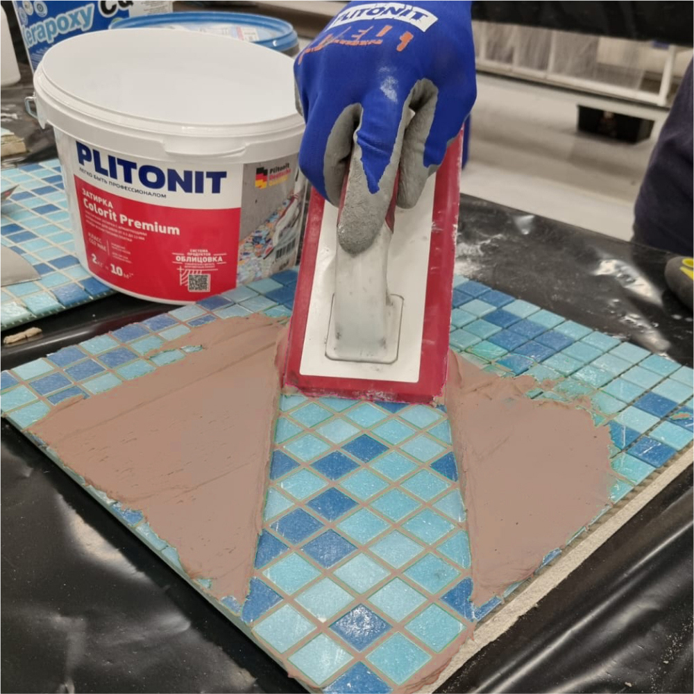 Изображение товара Затирка Plitonit Colorit Premium коричневая 2 кг водоотталкивающая противогрибковая