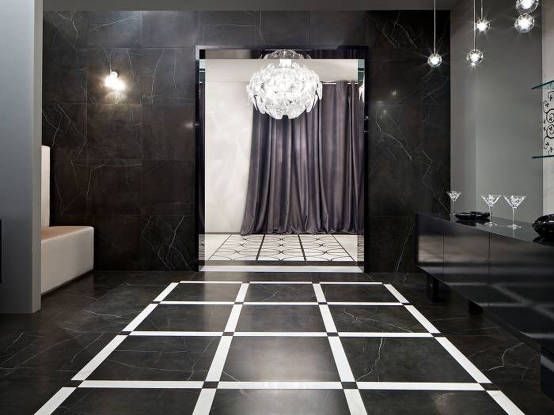 Изображение товара Керамогранит Италон Шарм 610015000182 59x59см 1.044 м² цвет черный глянец