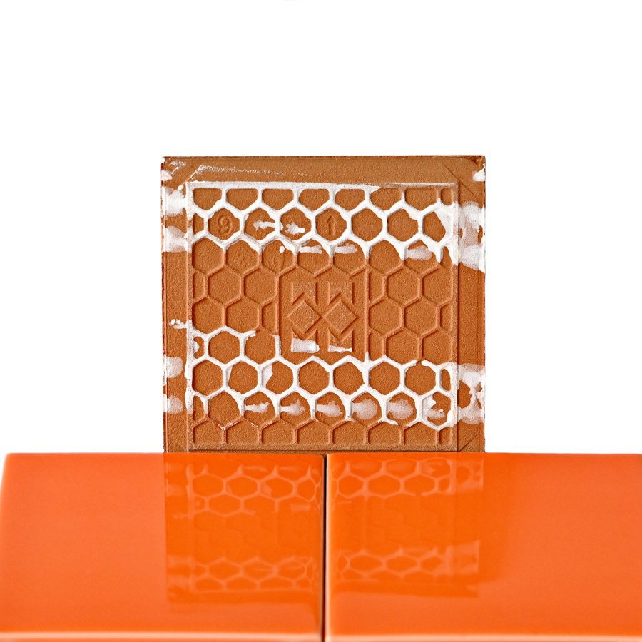 Изображение товара Керамическая плитка Modern ceramics Mini Tile Orange glossy (99x99x7) 9.9x9.9см цвет оранжевый