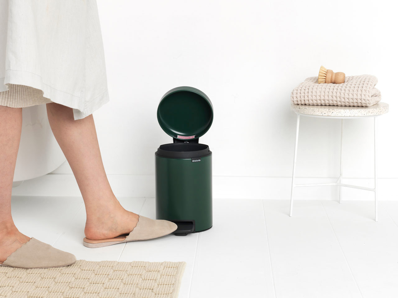 Изображение товара Ведро мусорное Brabantia NewIcon 304002 3л цвет зеленый