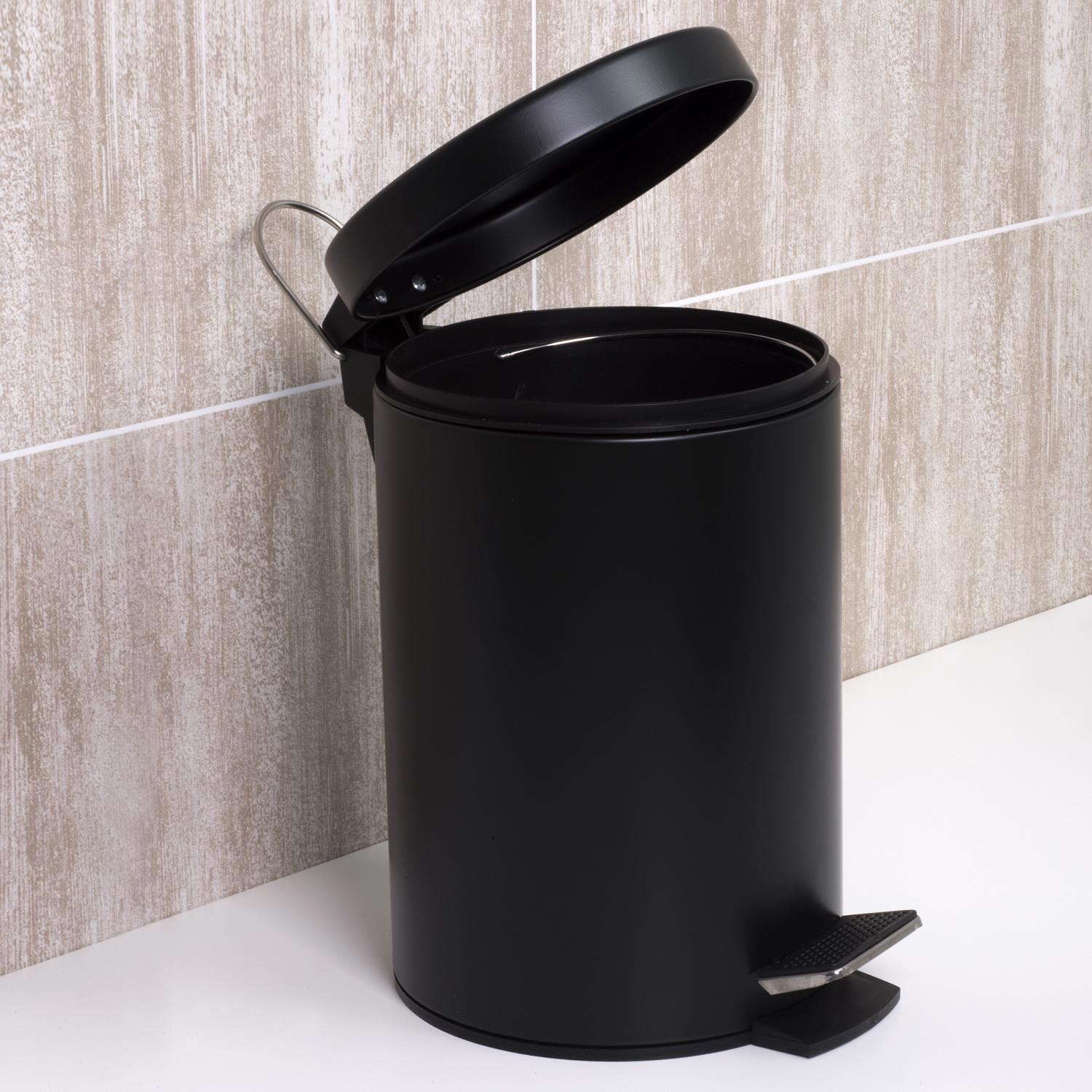 Изображение товара Мусорный бак для ванной WasserKRAFT K-635BLACK 5л цвет черный Изображение товара Мусорный бак для ванной WasserKRAFT K-635BLACK 5л цвет черный