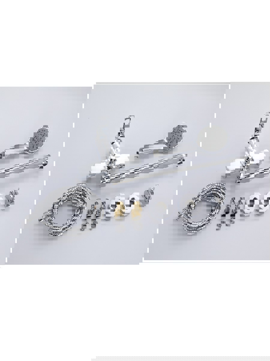 Изображение товара Смеситель для ванны Mynah M22105 однорычажный с душевой лейкой цвет серебристый