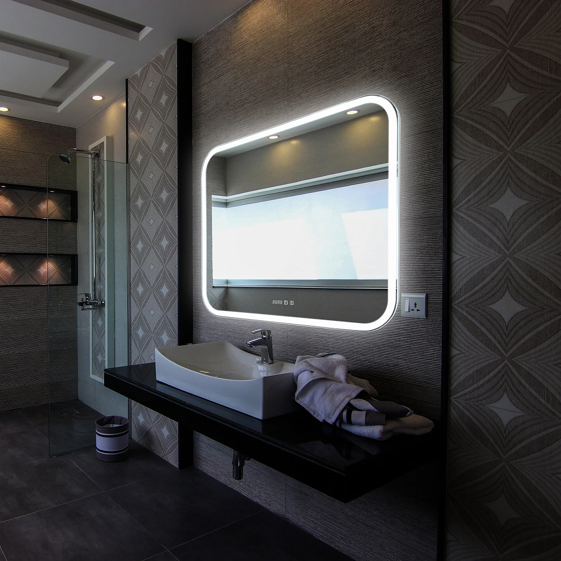 Изображение товара Зеркало для ванной Silver mirrors Stiv ФР-00001650lum с подсветкой 100x80см