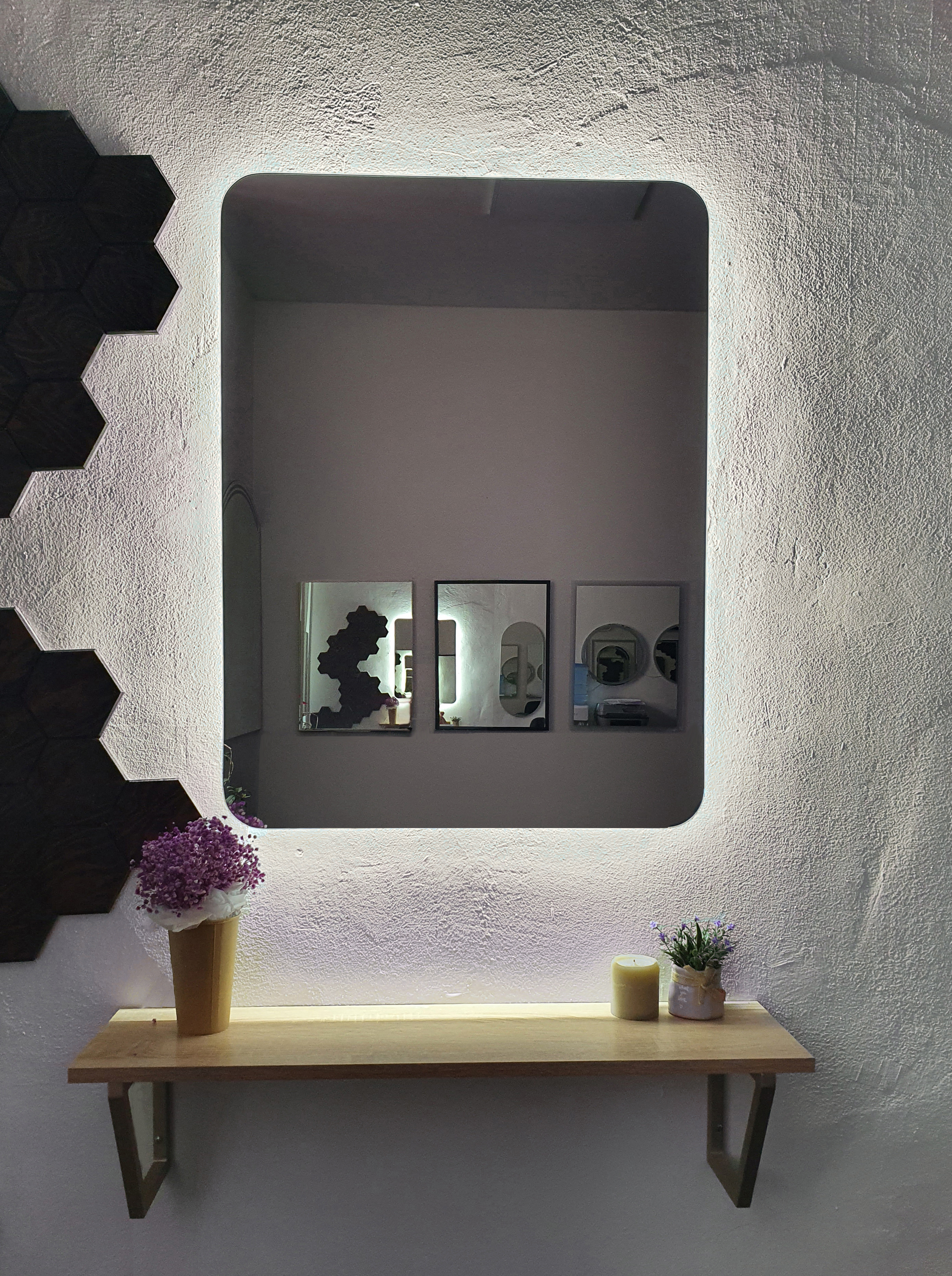 Изображение товара Зеркало для ванной Alfa mirrors Olga 57 Ol-57AVzd с подсветкой 50x70см