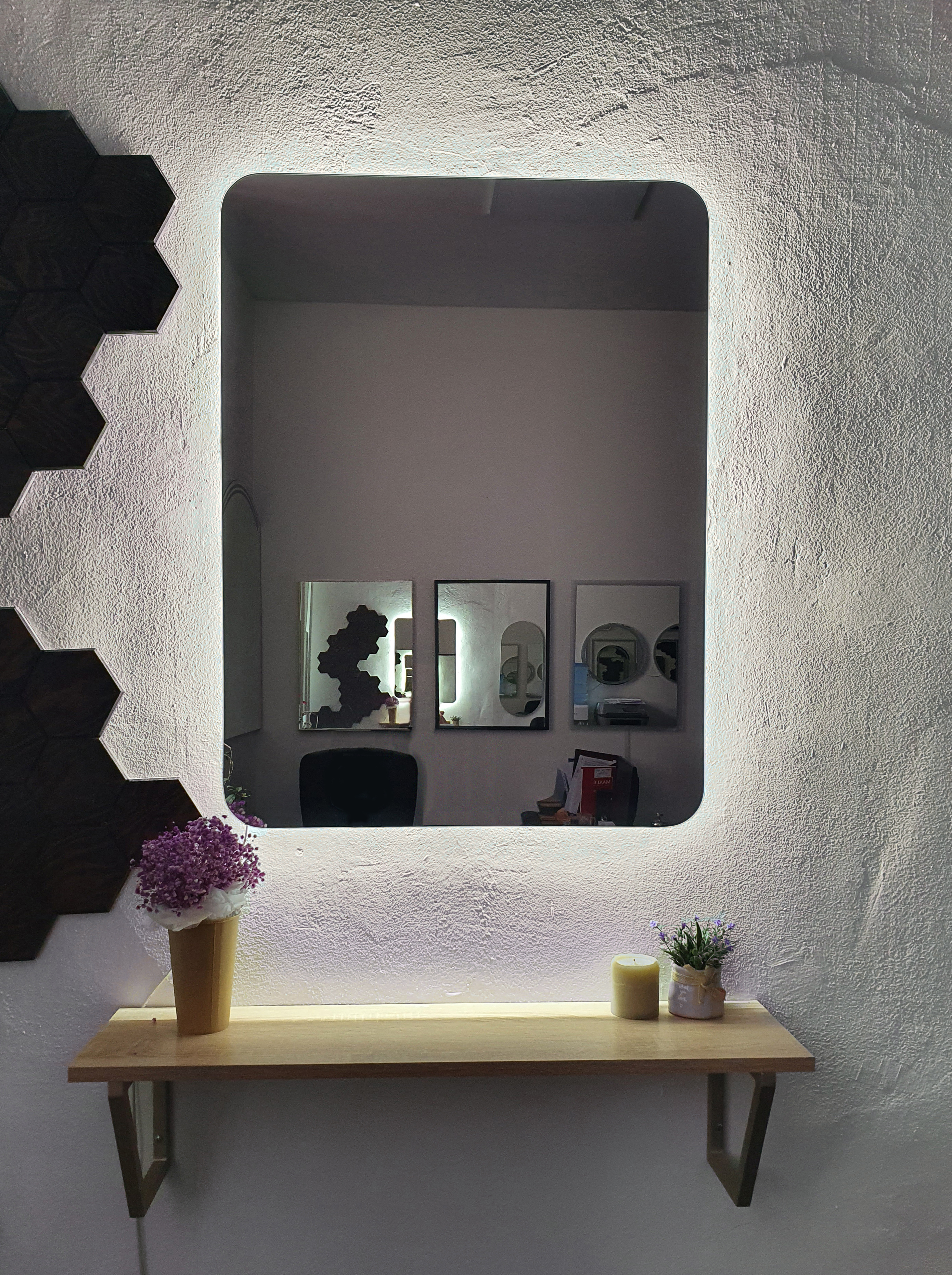 Изображение товара Зеркало для ванной Alfa mirrors Olga 68 с подсветкой 60x80 см