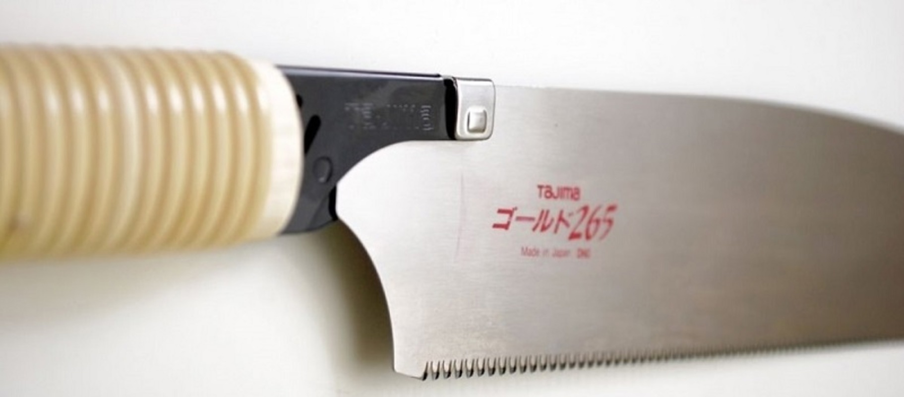 Изображение товара Ручная пила Tajima JPR265C-1 с ротанговой ручкой 240 мм