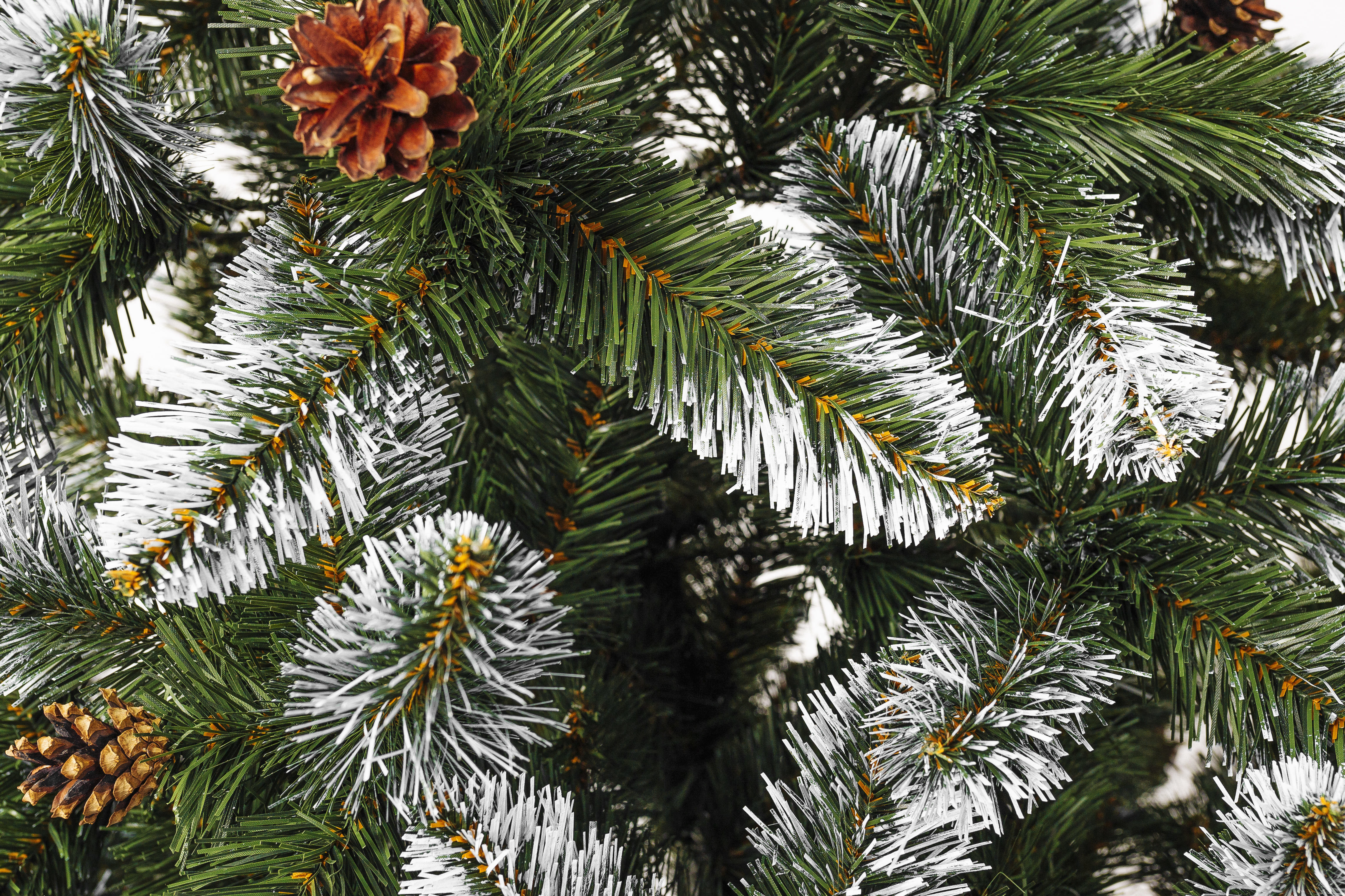 Изображение товара Ель новогодняя искусственная Лидия 150 см ЛИДШК-150-02-мск