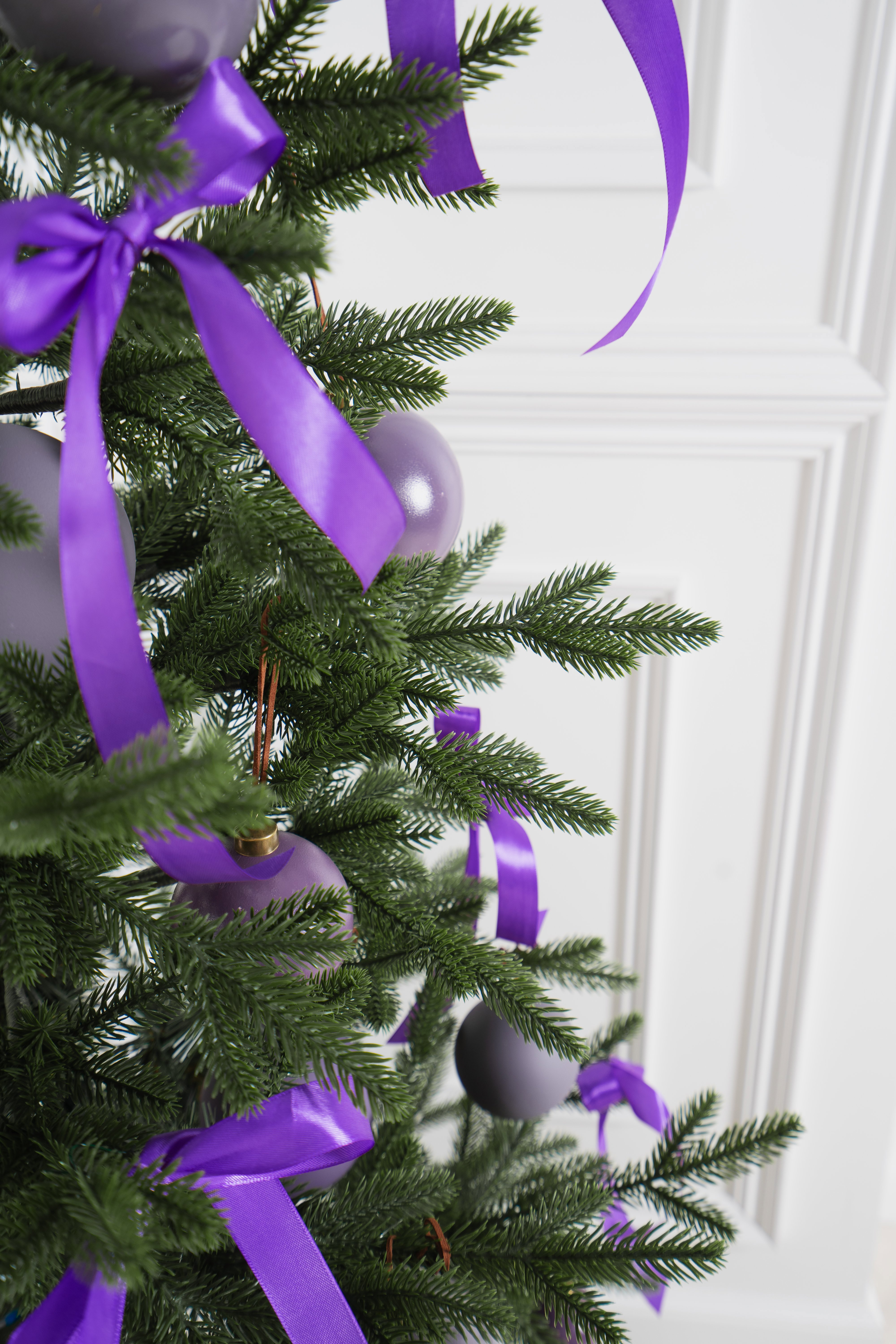 Изображение товара Искусственная елка Crystal trees KPb-51150 Искра 150 см для новогоднего декора