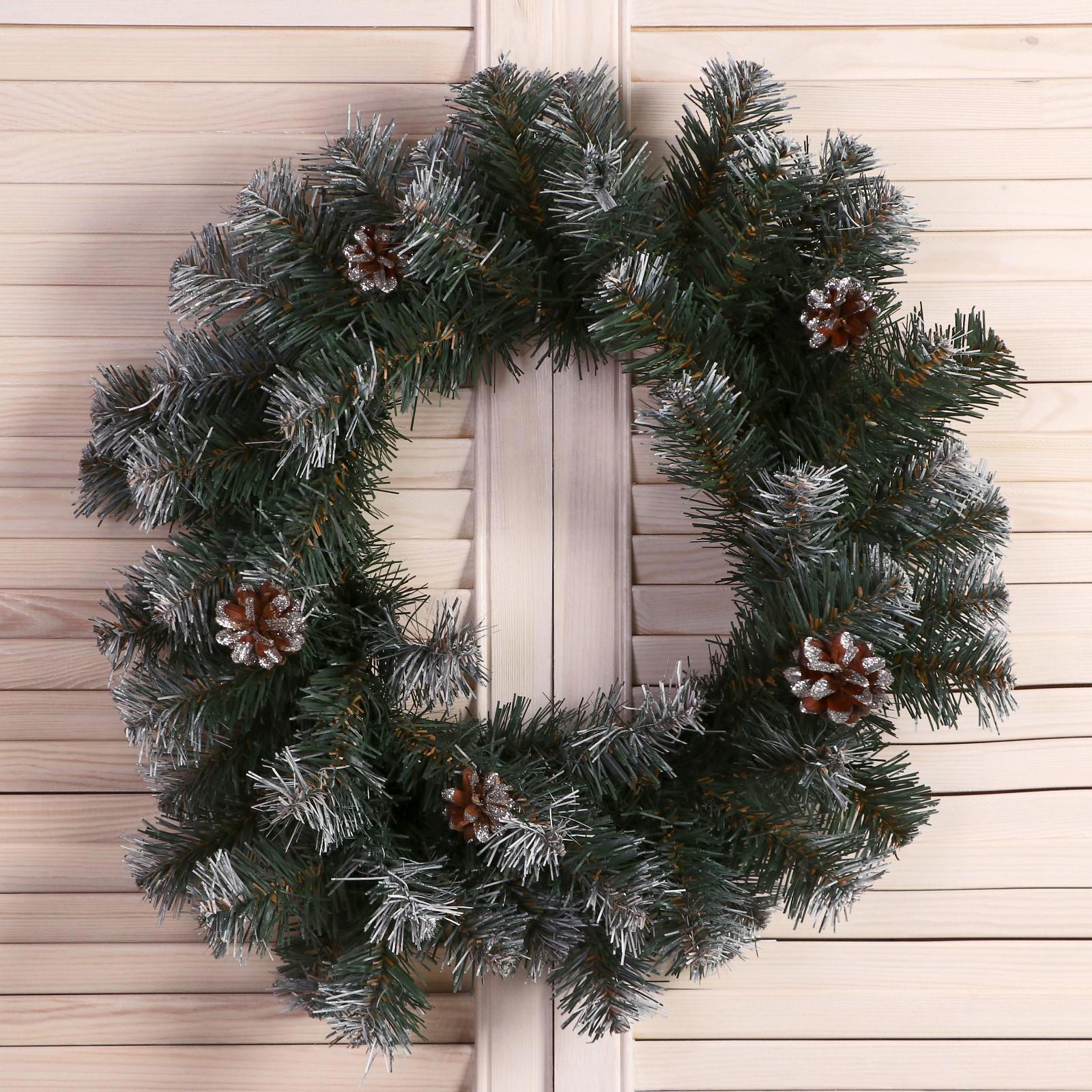 Изображение товара Рождественский венок Зимнее волшебство 45 см ПВХ Зеленый