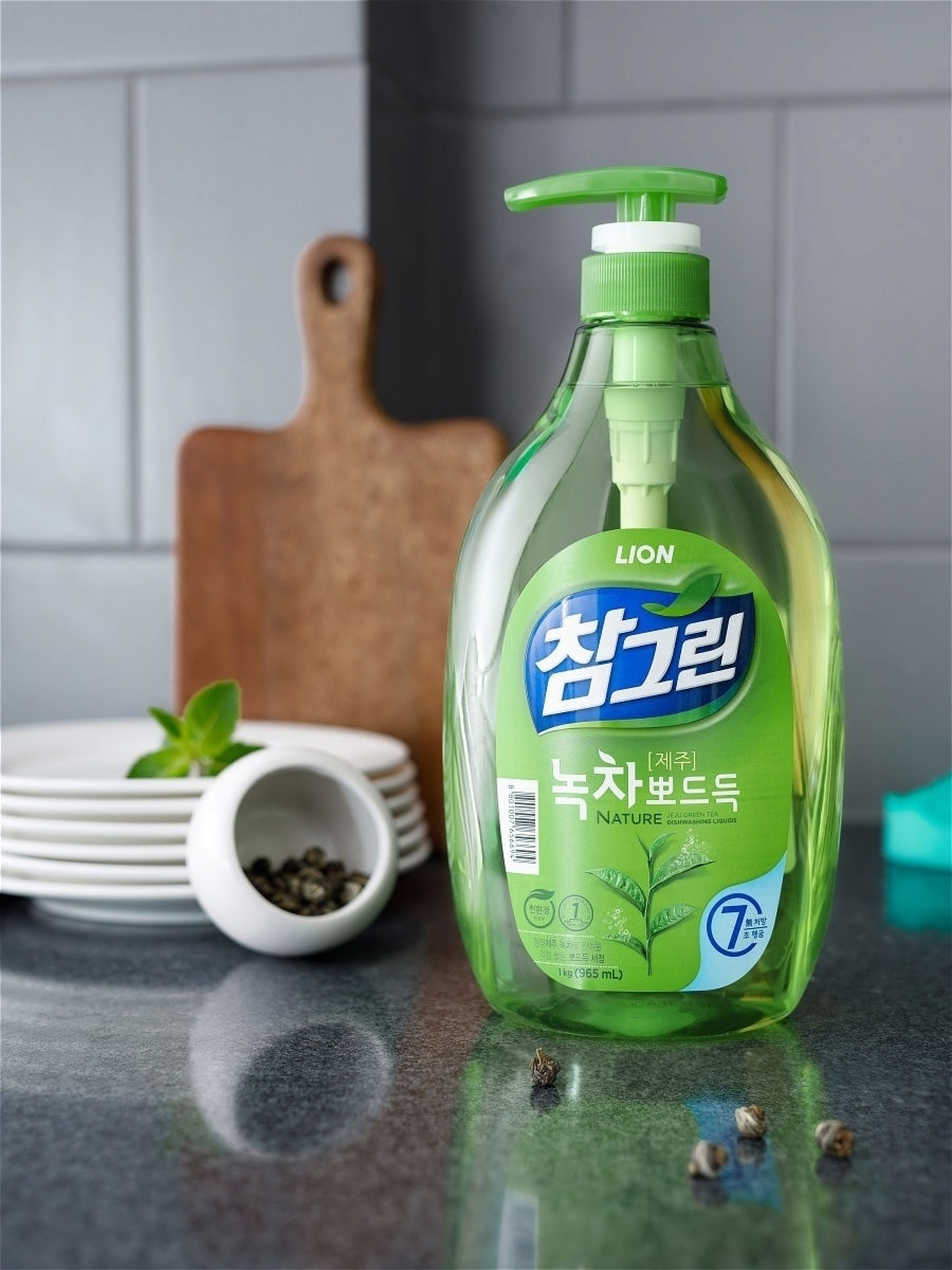 Изображение товара Средство для мытья посуды LION CHAMGREEN 0.97 л