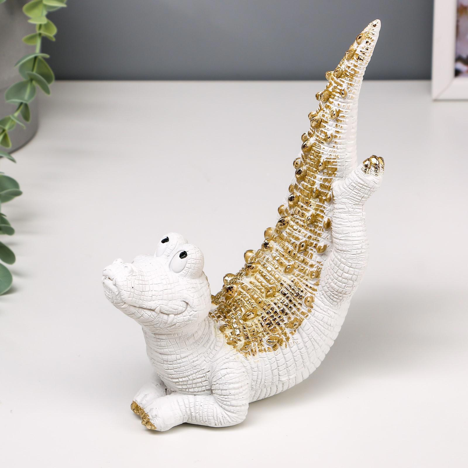 Изображение товара Фигурка сувенирная Simaland Бело-золотой крокодил. лежит на пузе 19.5x14.5x7.5 см Изображение товара Фигурка сувенирная Simaland Бело-золотой крокодил. лежит на пузе 19.5x14.5x7.5 см