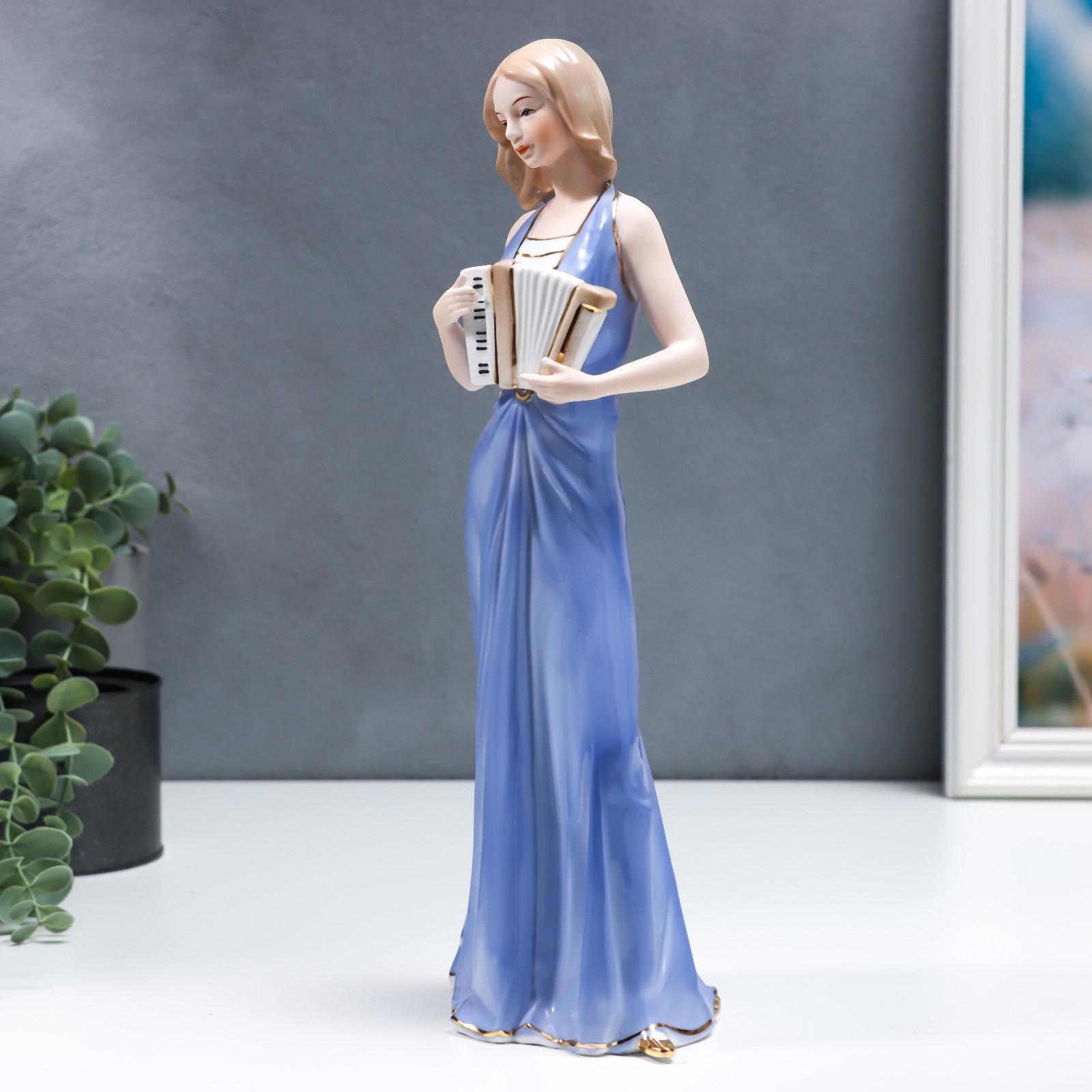 Изображение товара Фигурка сувенирная Simaland Девушка с гармоникой 34x12.5x9.5 см Изображение товара Фигурка сувенирная Simaland Девушка с гармоникой 34x12.5x9.5 см