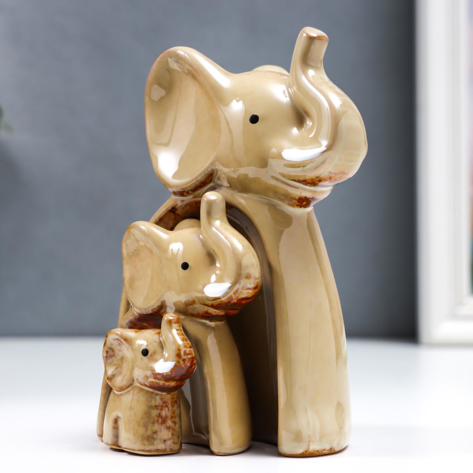 Изображение товара Сувенир Simaland Семейство слонов набор 3 шт 16.5x15x8 см