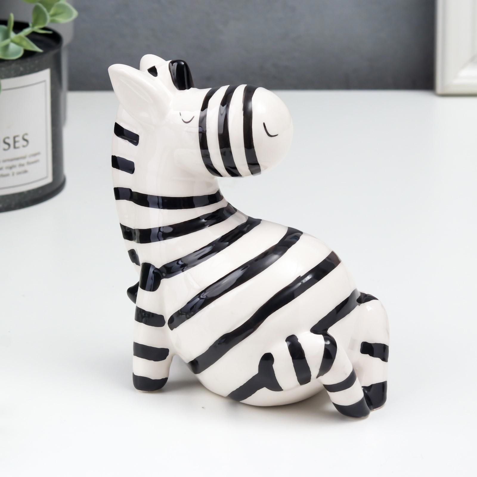 Изображение товара Сувенир Simaland Зебра бело-чёрный 12.7x6.7x11.3 см