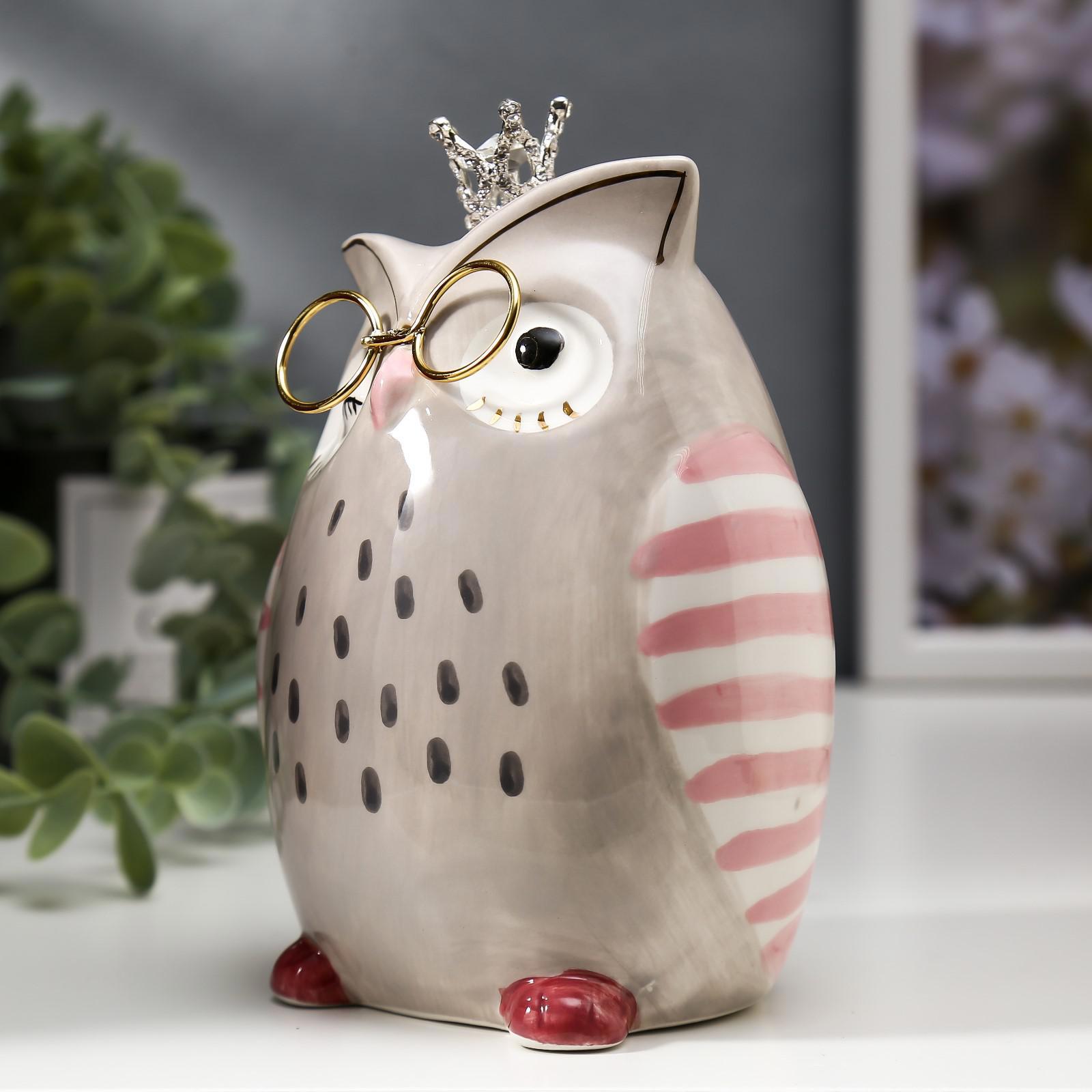 Изображение товара Совушка в короне и очках SIMALAND — розово-серая, керамика