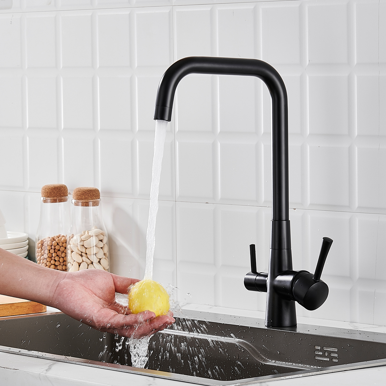 Изображение товара Смеситель для кухни Shevanik S528H-LM с поворотным изливом и фильтром черный матовый