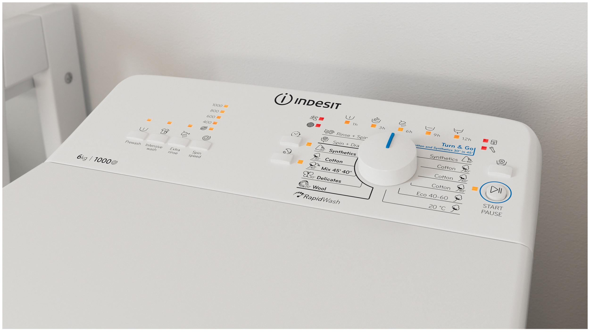 Изображение товара Стиральная машина Indesit BTW L60400 EE/N 6 кг белая с отложенным стартом и защитой