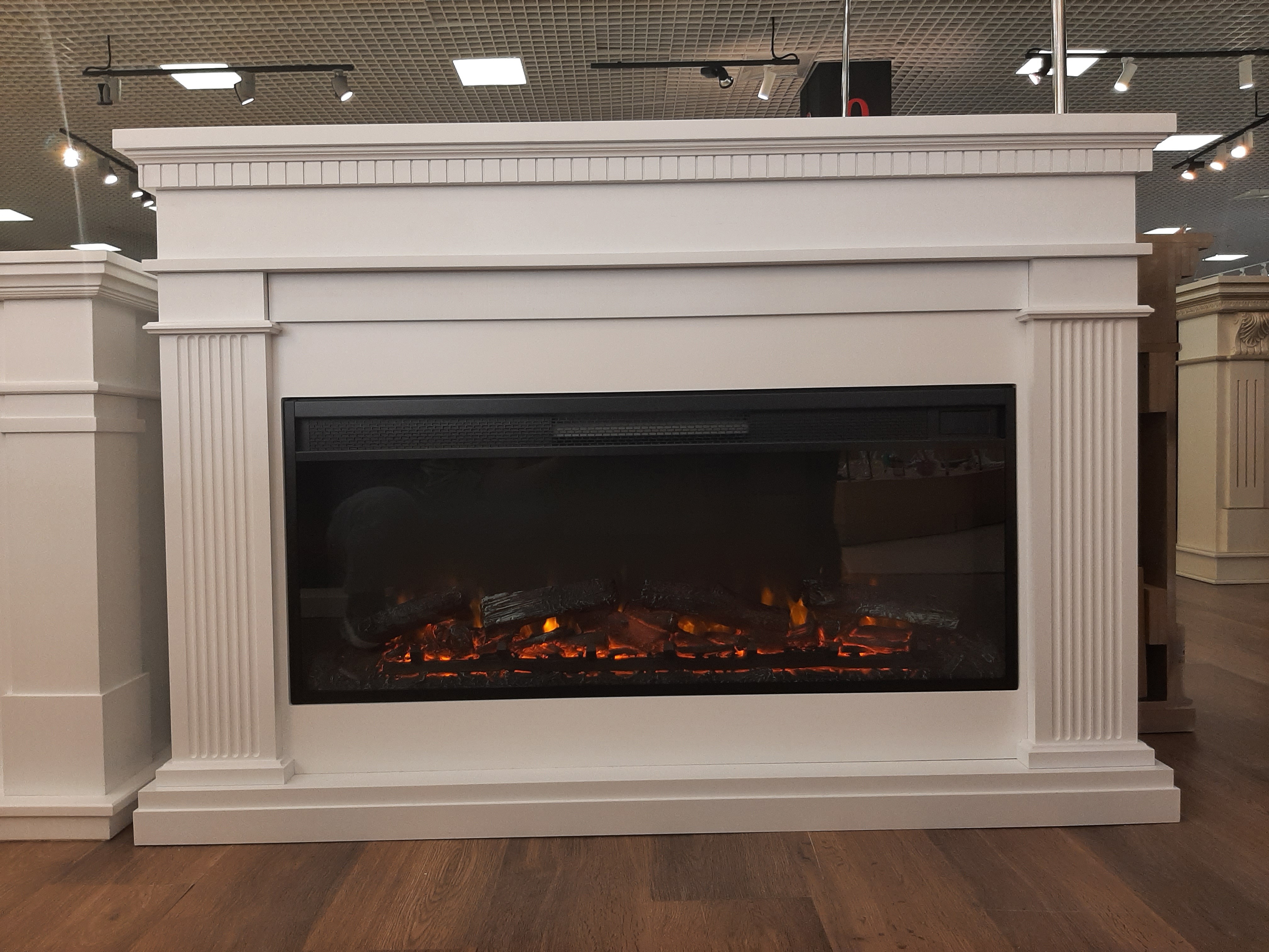 Изображение товара Каминокомплект Inter Flame Грейс с очагом Foton 1700Вт белый