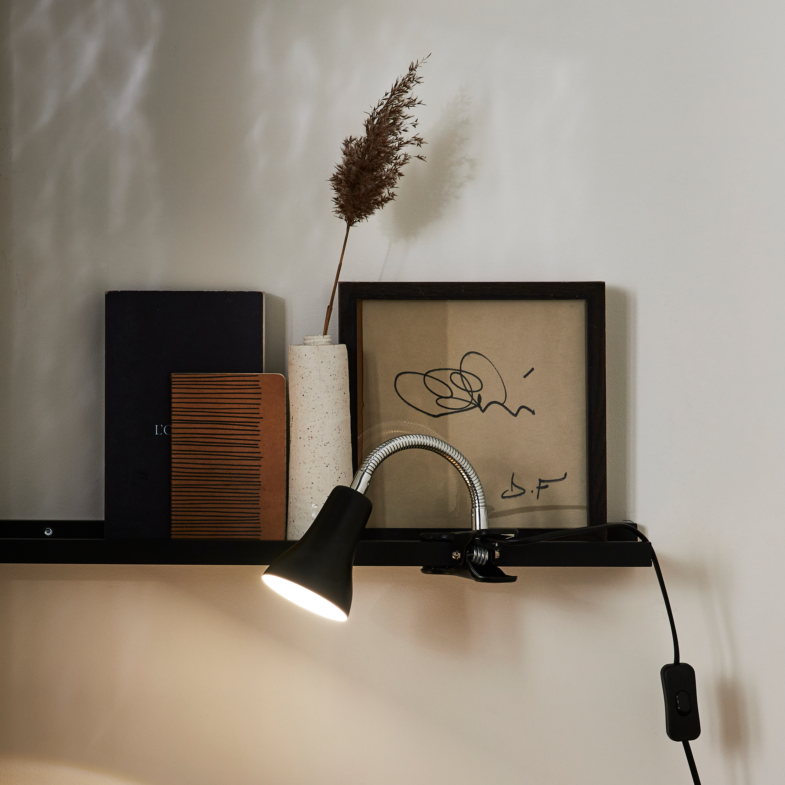 Изображение товара Рабочая лампа на прищепке Inspire цвет черный